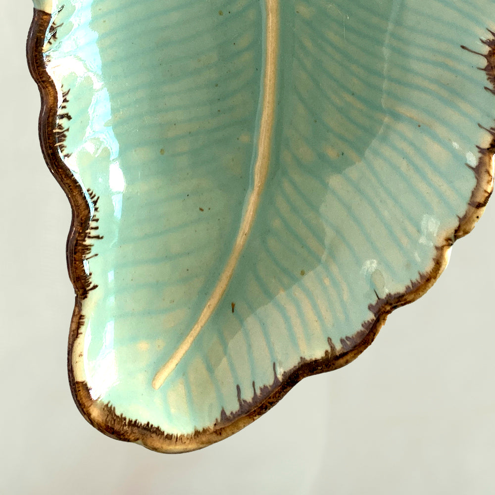 Ceramic Green Leaf Shaped Serving Tray