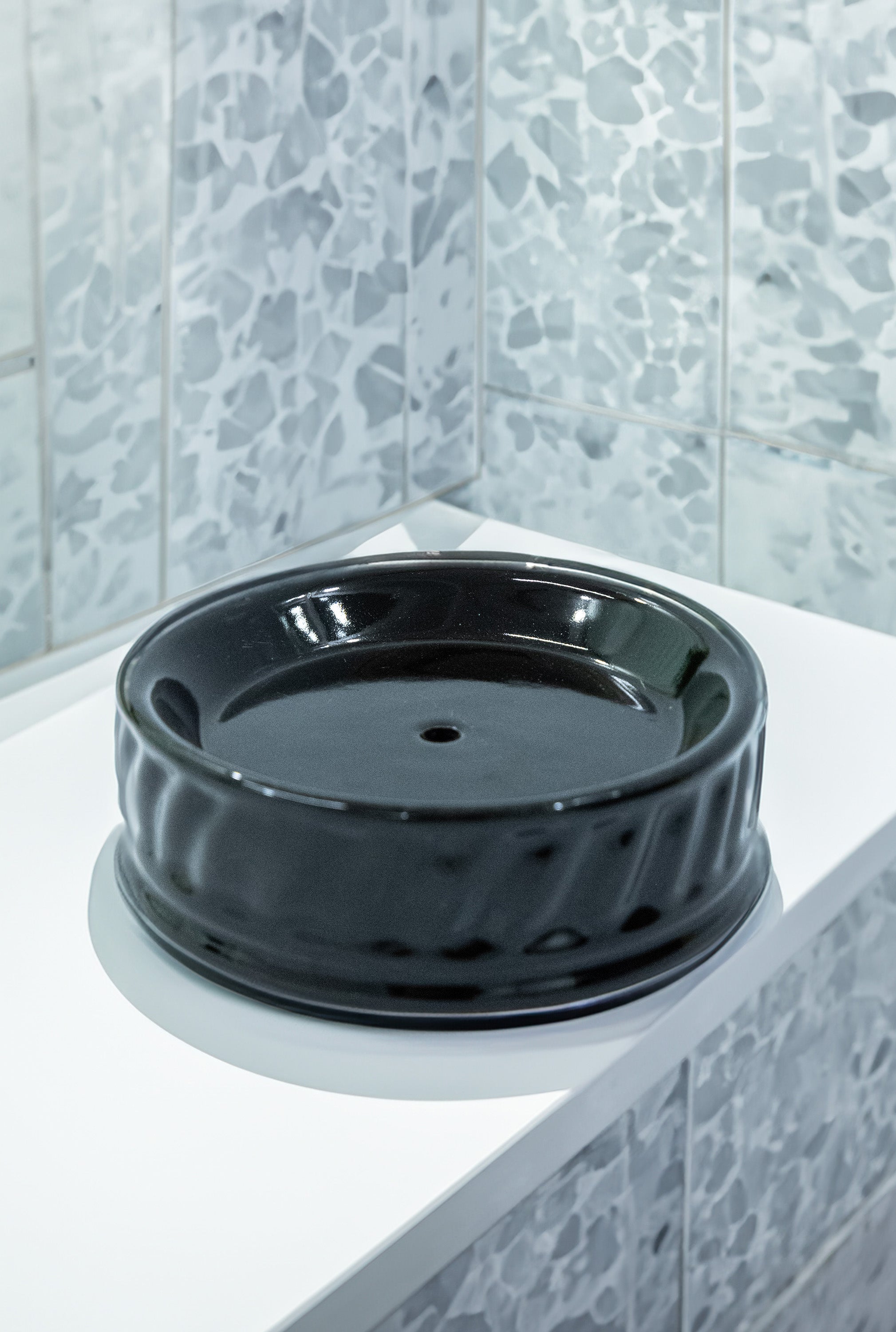 Stylish Black Ceramic Soap Dish Tray