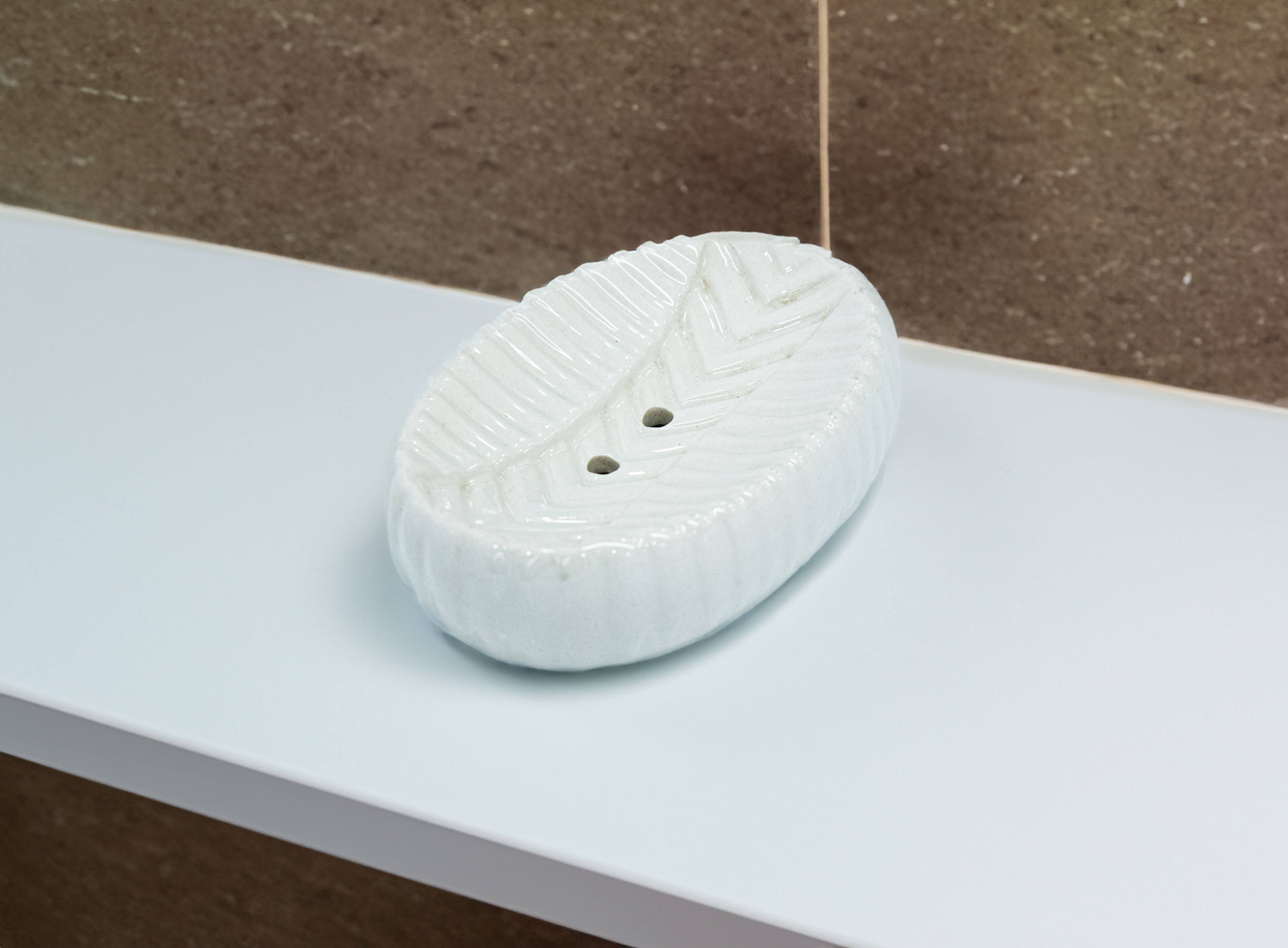 Elegant Glossy Ceramic White Soap Dish Tray