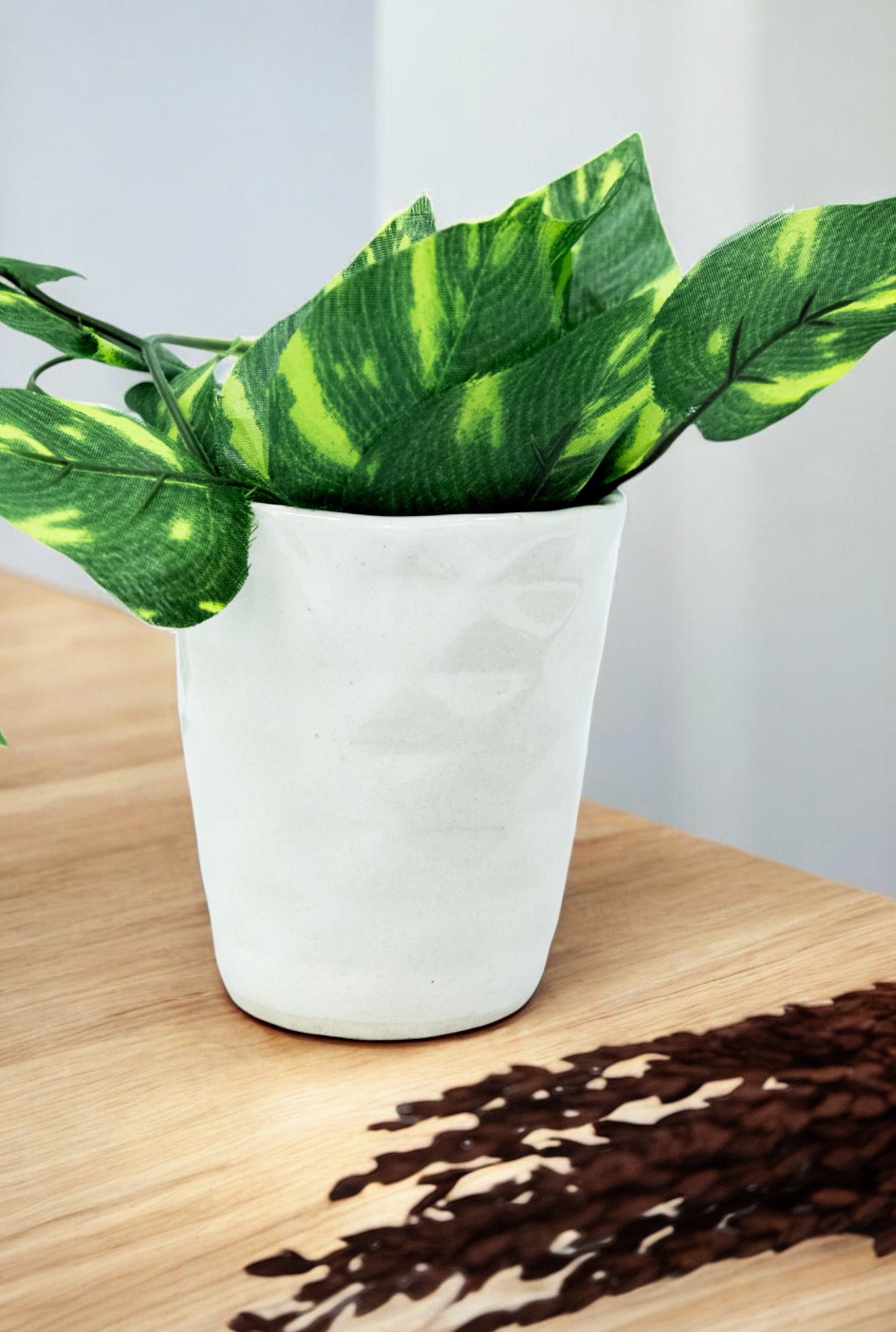 Elegance White Ceramic Diamond Design Planter Pot