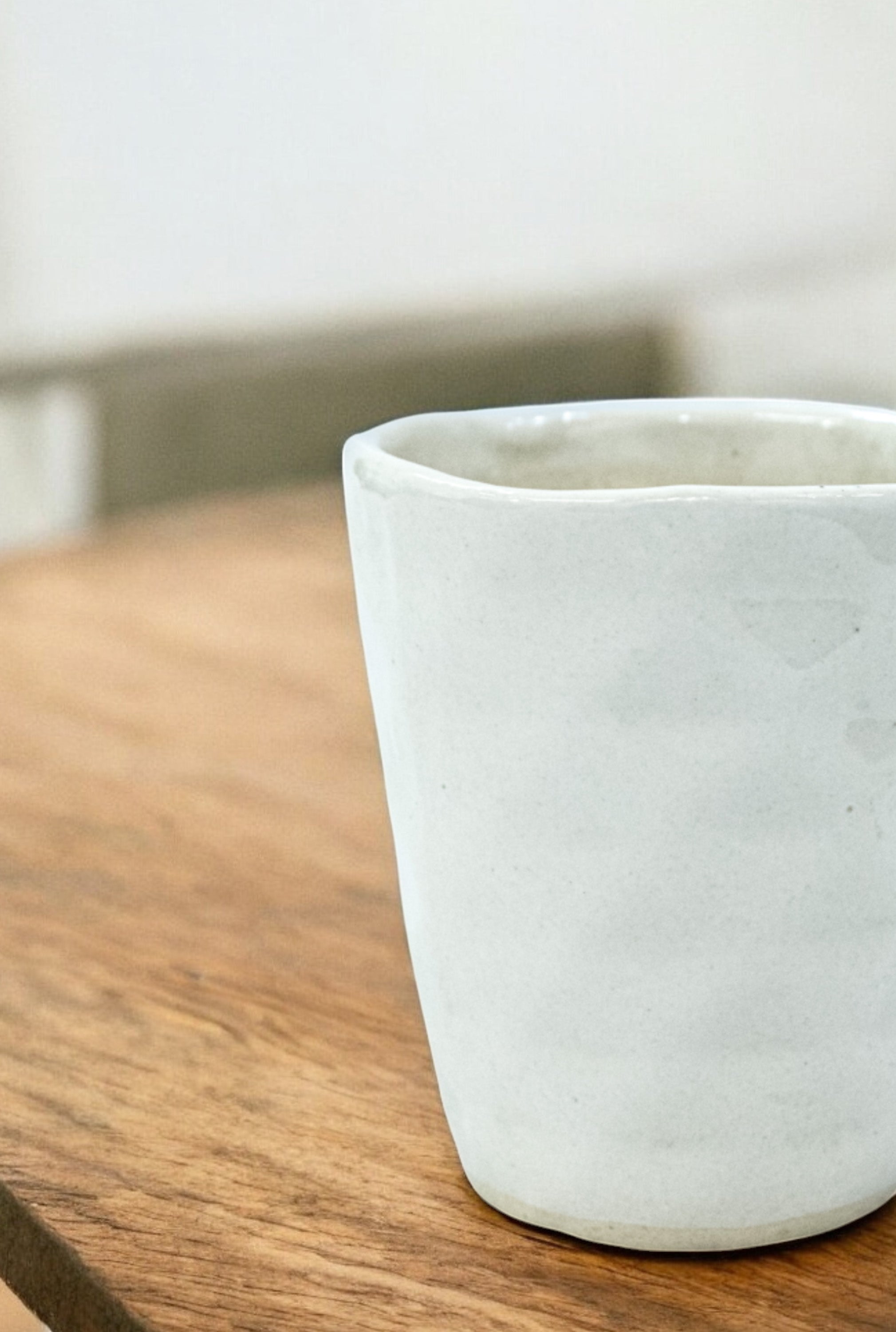 Elegance White Ceramic Diamond Design Planter Pot