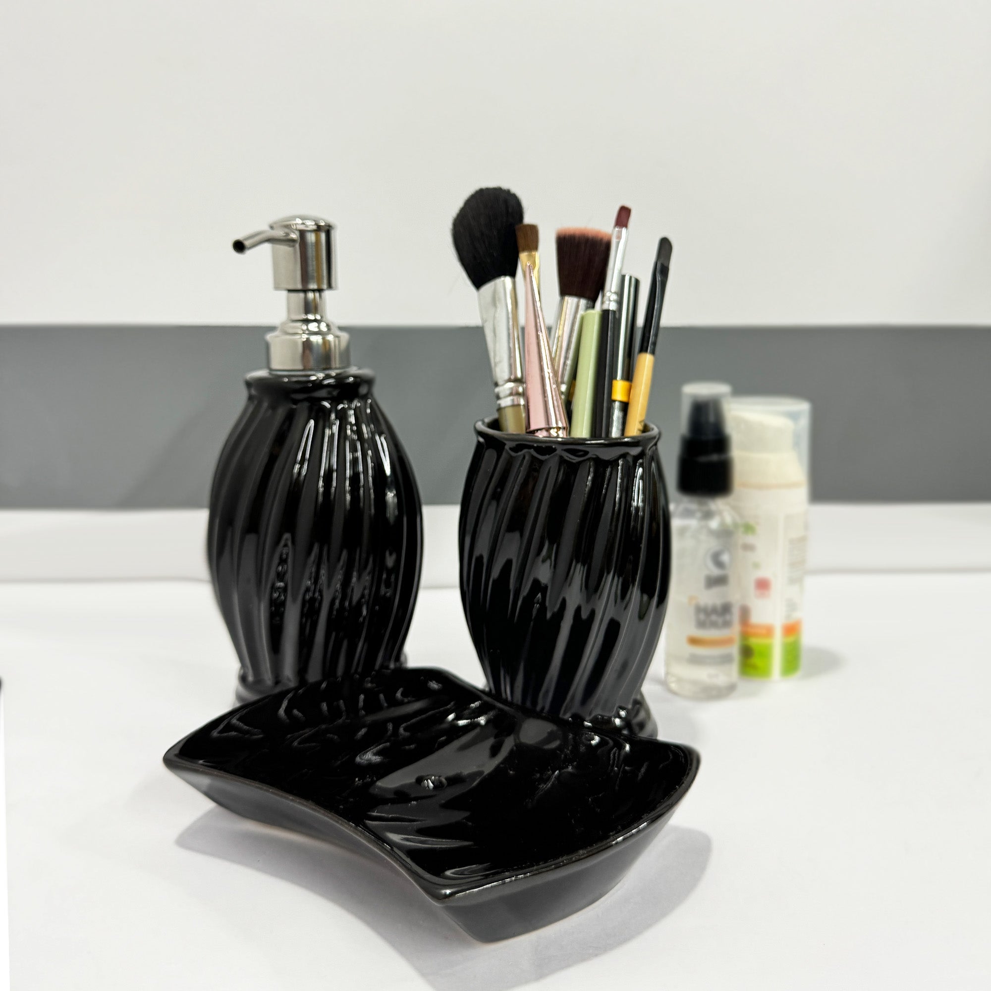 Chic and Modern Black Ceramic Bath Set of 3