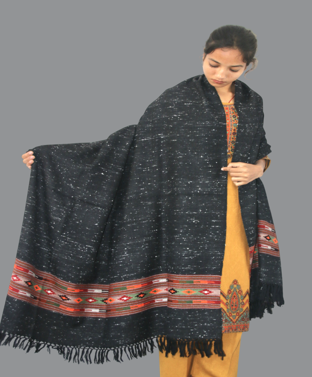 Black Yak Wool Shawl – Authentic Kullu Handwoven Tradition