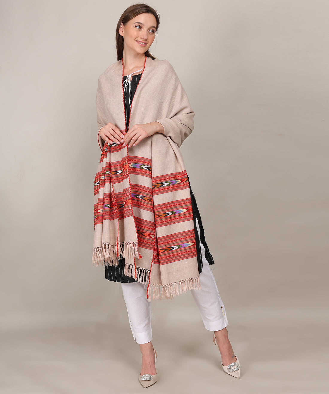 Pure Woollen Kullu Beige Shawl – Embroidered Teen Patti Design