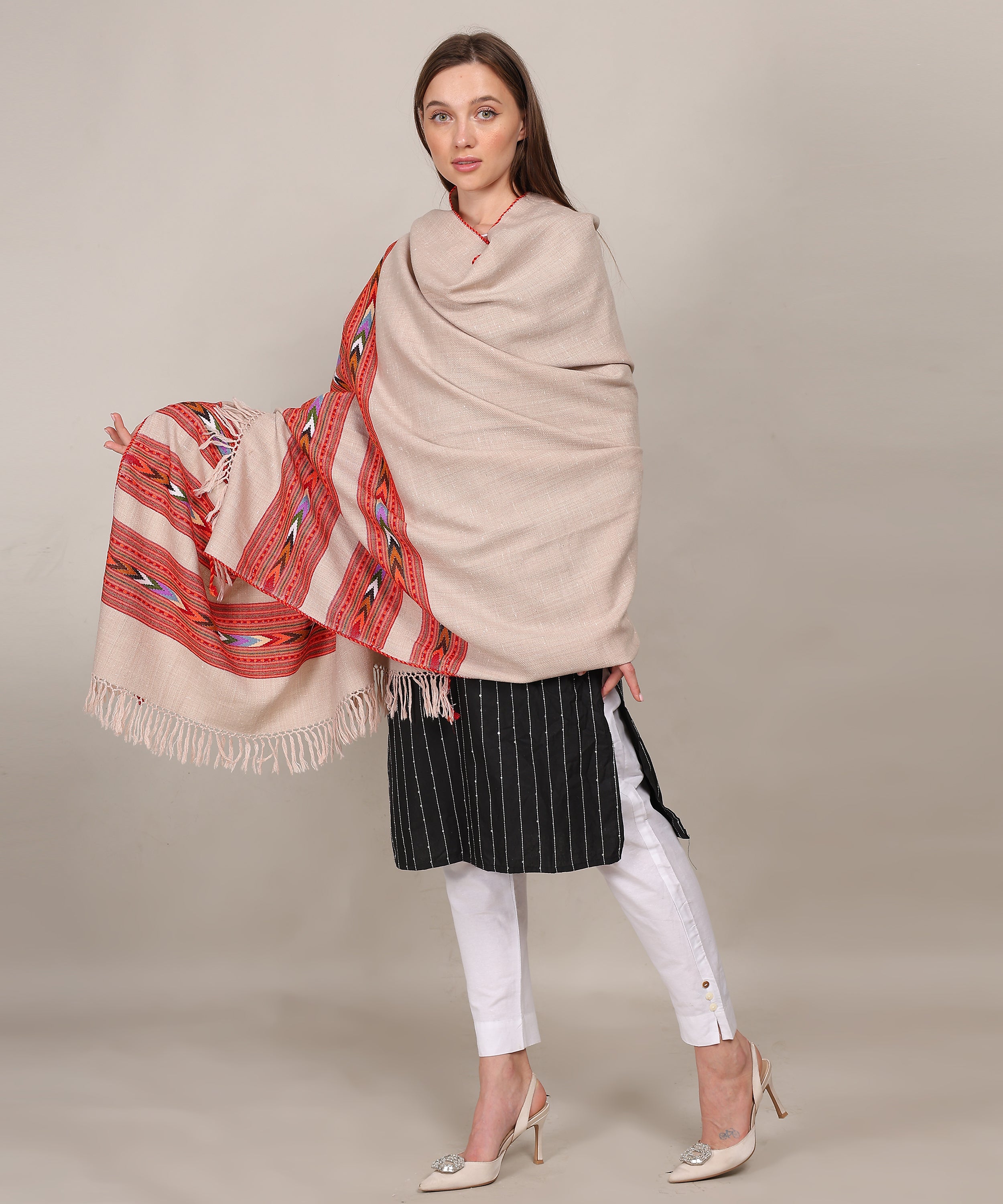 Pure Woollen Kullu Beige Shawl – Embroidered Teen Patti Design
