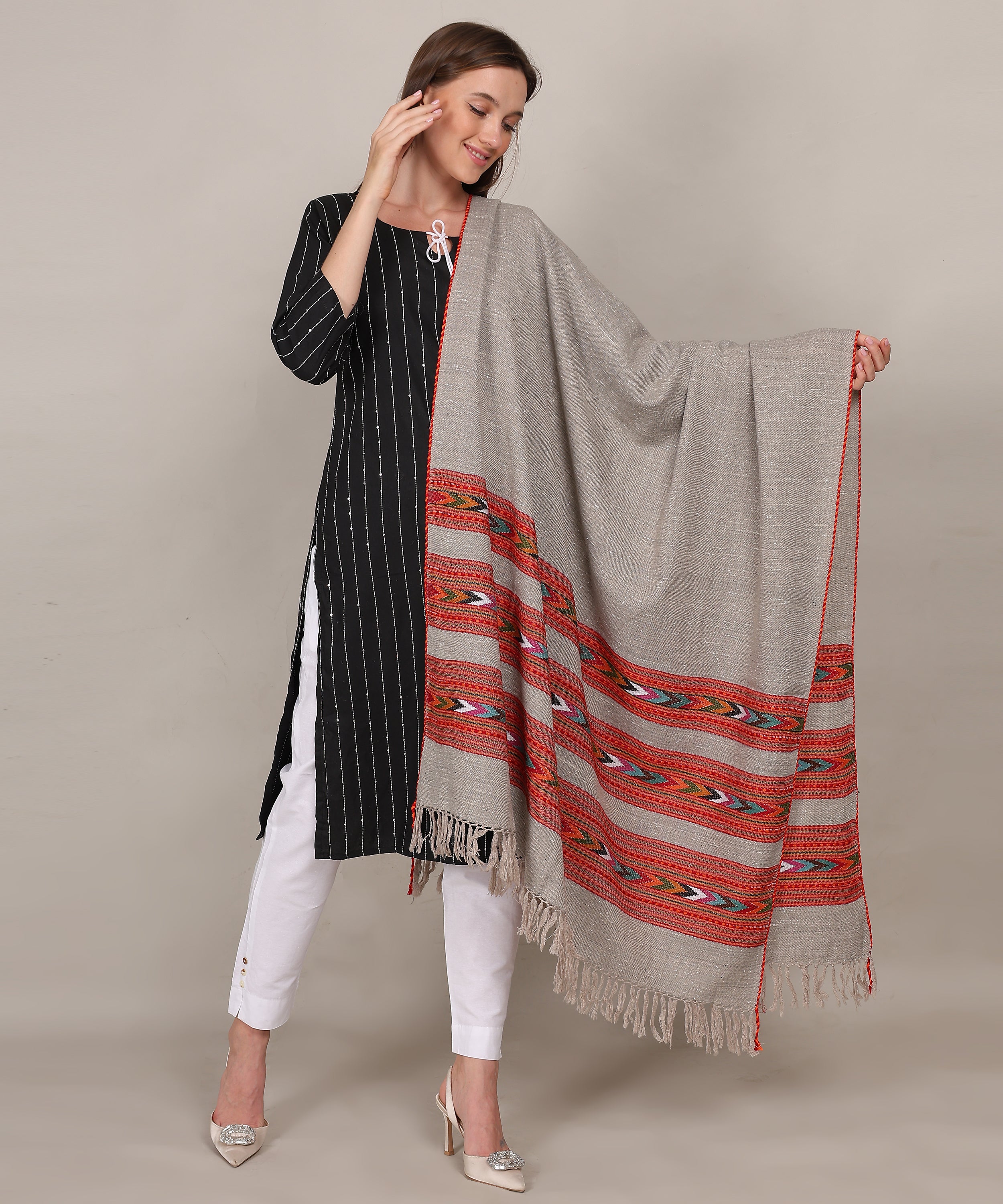 Pure Woollen Hand Woven Design with Beautiful Triple Border Kullu Angora Grey Shawl