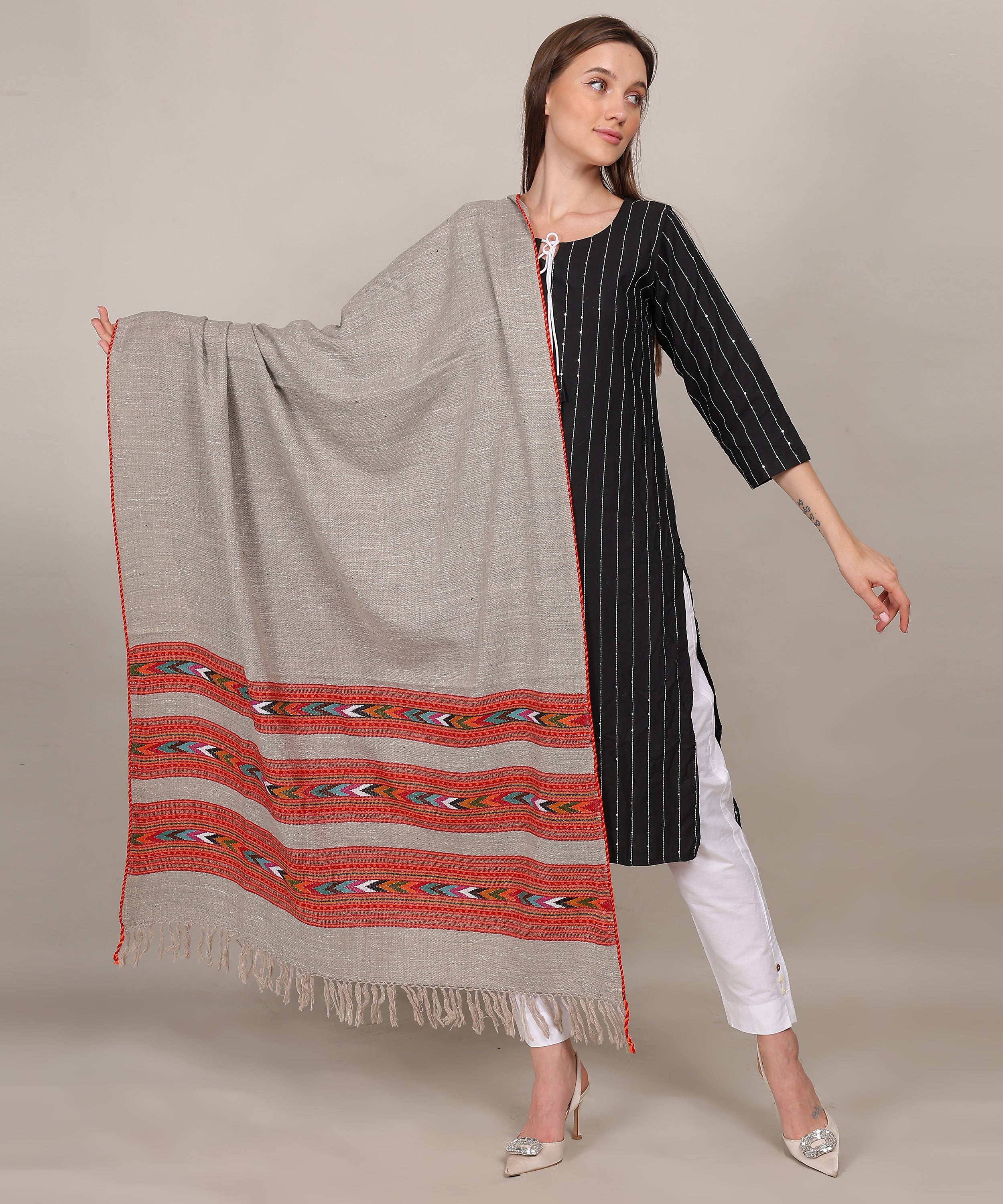 Pure Woollen Hand Woven Design with Beautiful Triple Border Kullu Angora Grey Shawl