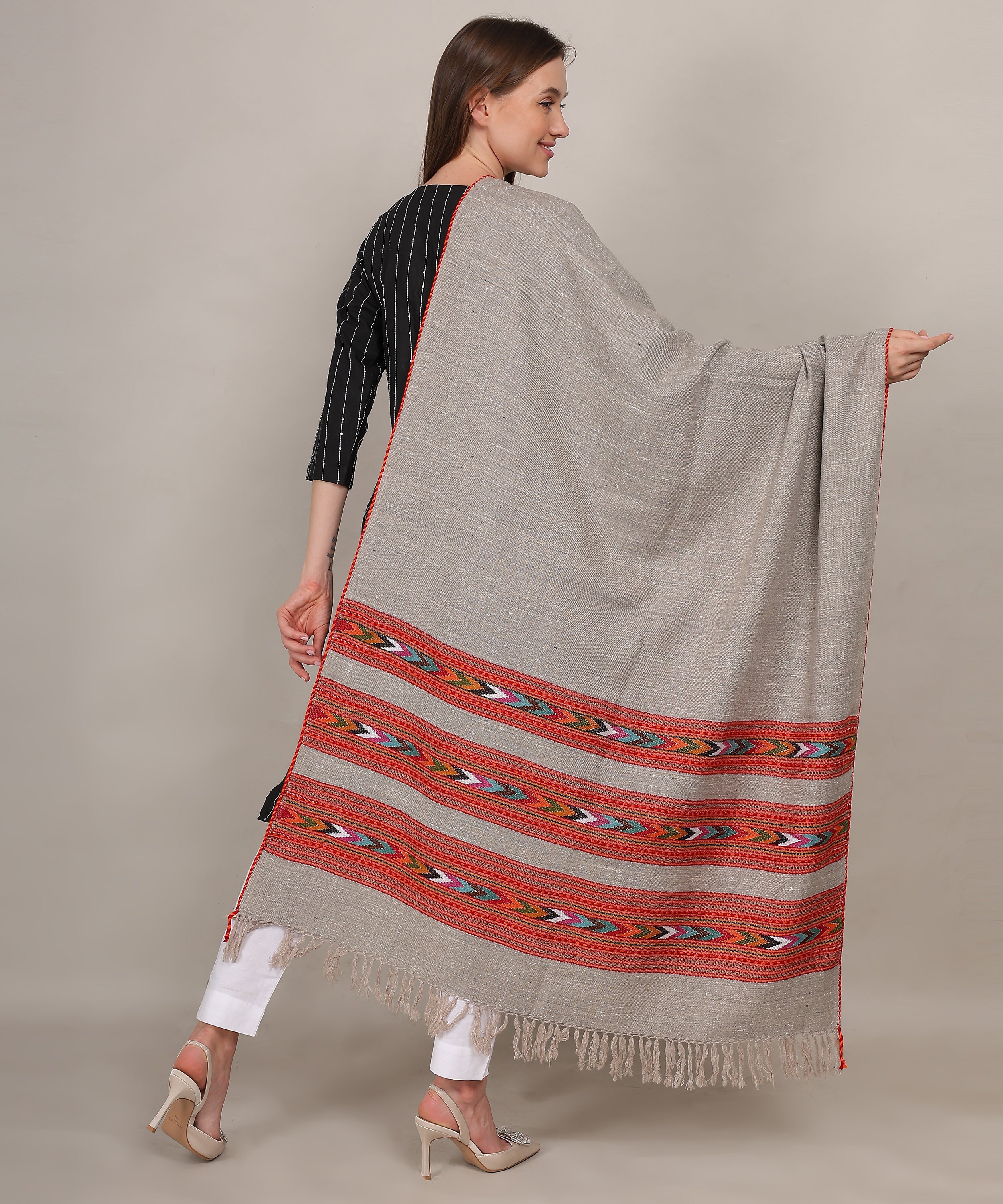 Pure Woollen Hand Woven Design with Beautiful Triple Border Kullu Angora Grey Shawl