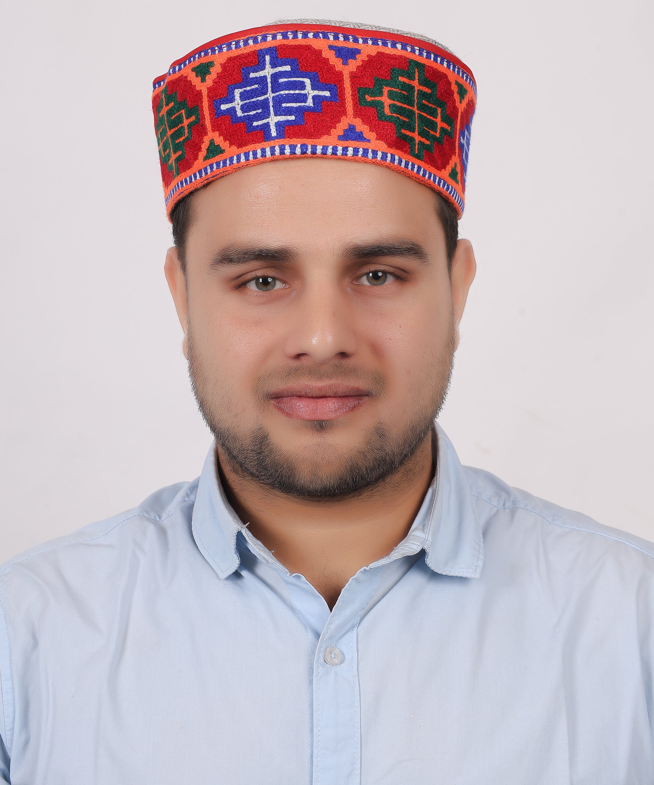 Kullu Kinnauri Woollen Beige Pahadi Topi – A Tradition of Himachali Craftsmanship