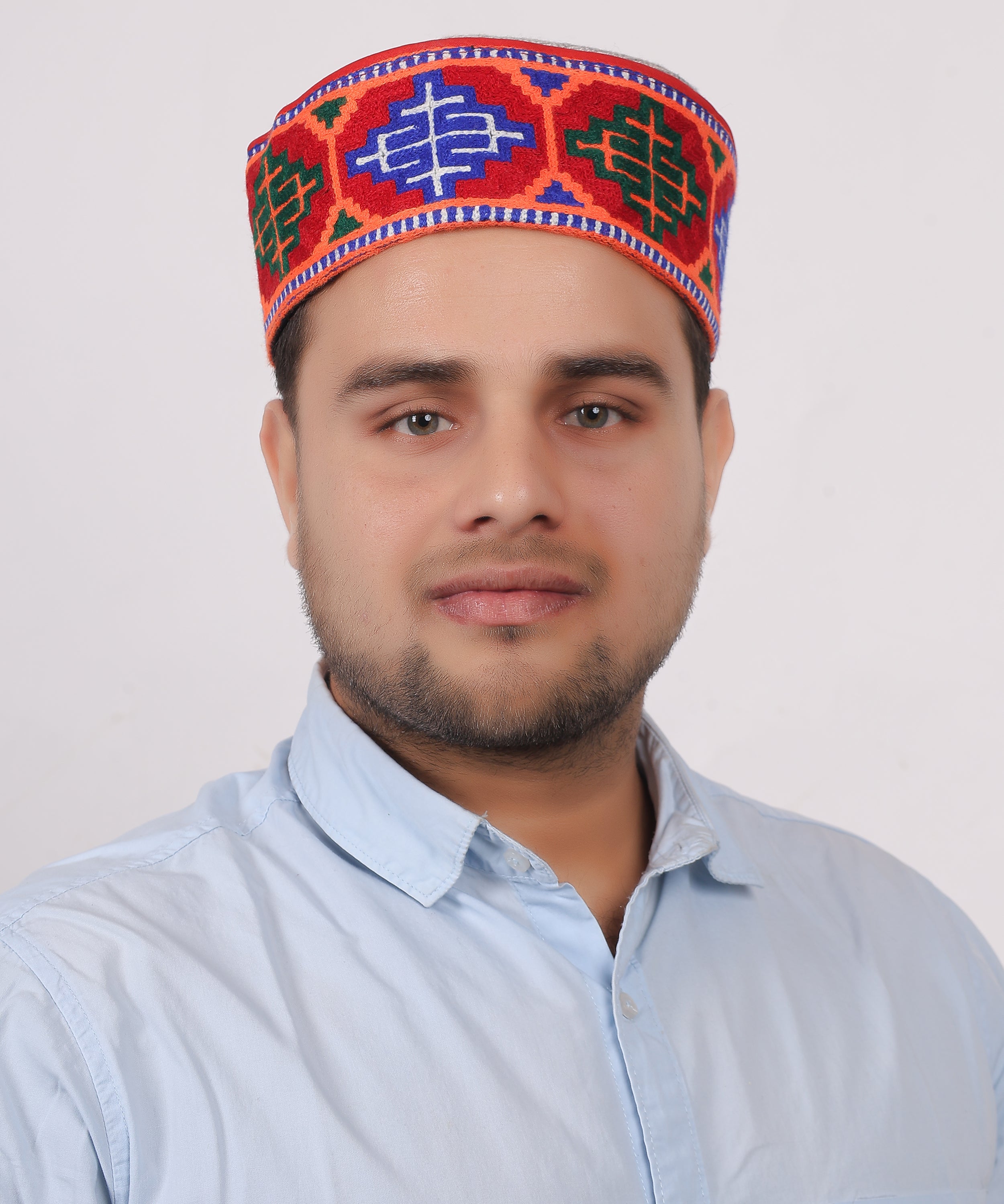 Kullu Kinnauri Woollen Beige Pahadi Topi – A Tradition of Himachali Craftsmanship