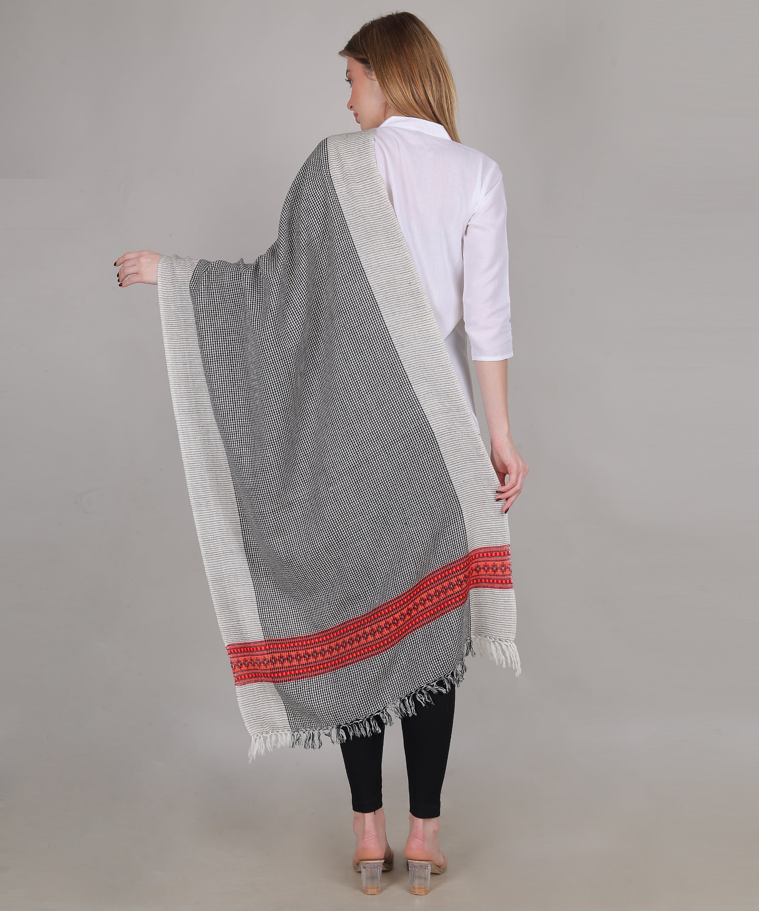 Handcrafted Kullu Pure Woollen Black Stole – A Traditional Touch of Himachali Craft