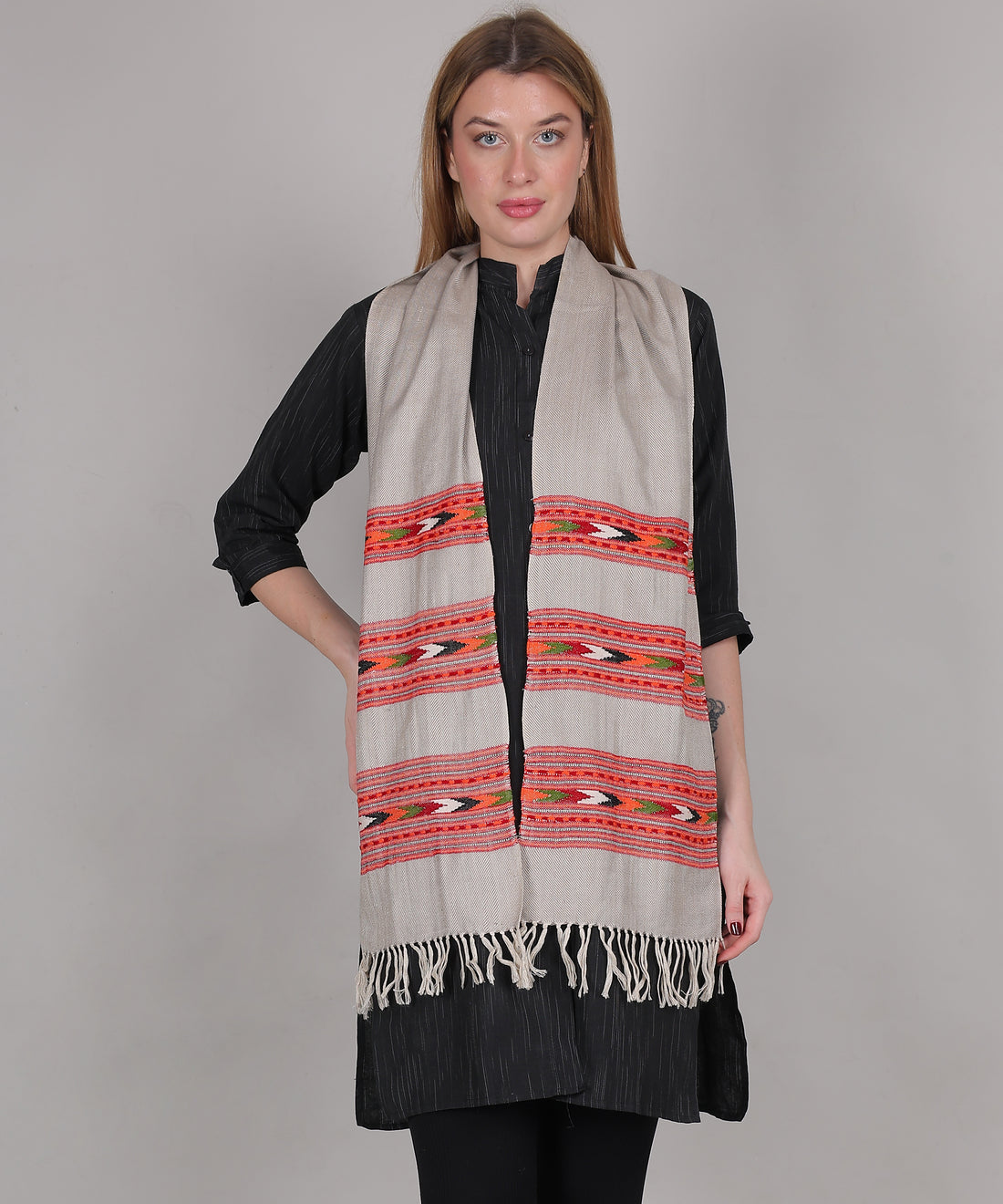 Handwoven Kullu Pure Woollen Light Grey Muffler