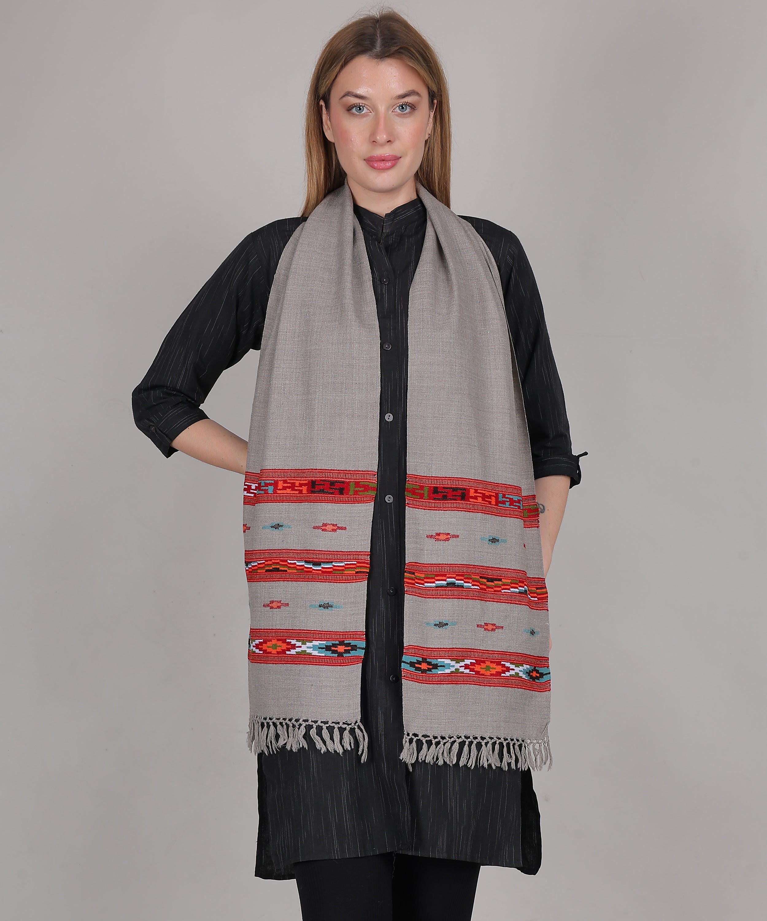 Elegant Kullu Handwoven Woollen Light Grey Muffler – Pure Wool with Rich Embroidered 3 Patti