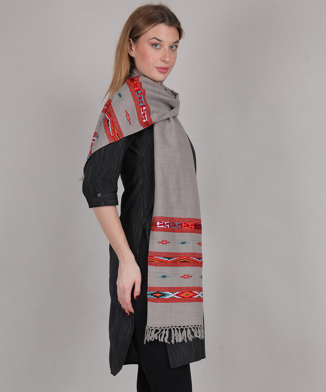 Elegant Kullu Handwoven Woollen Light Grey Muffler – Pure Wool with Rich Embroidered 3 Patti