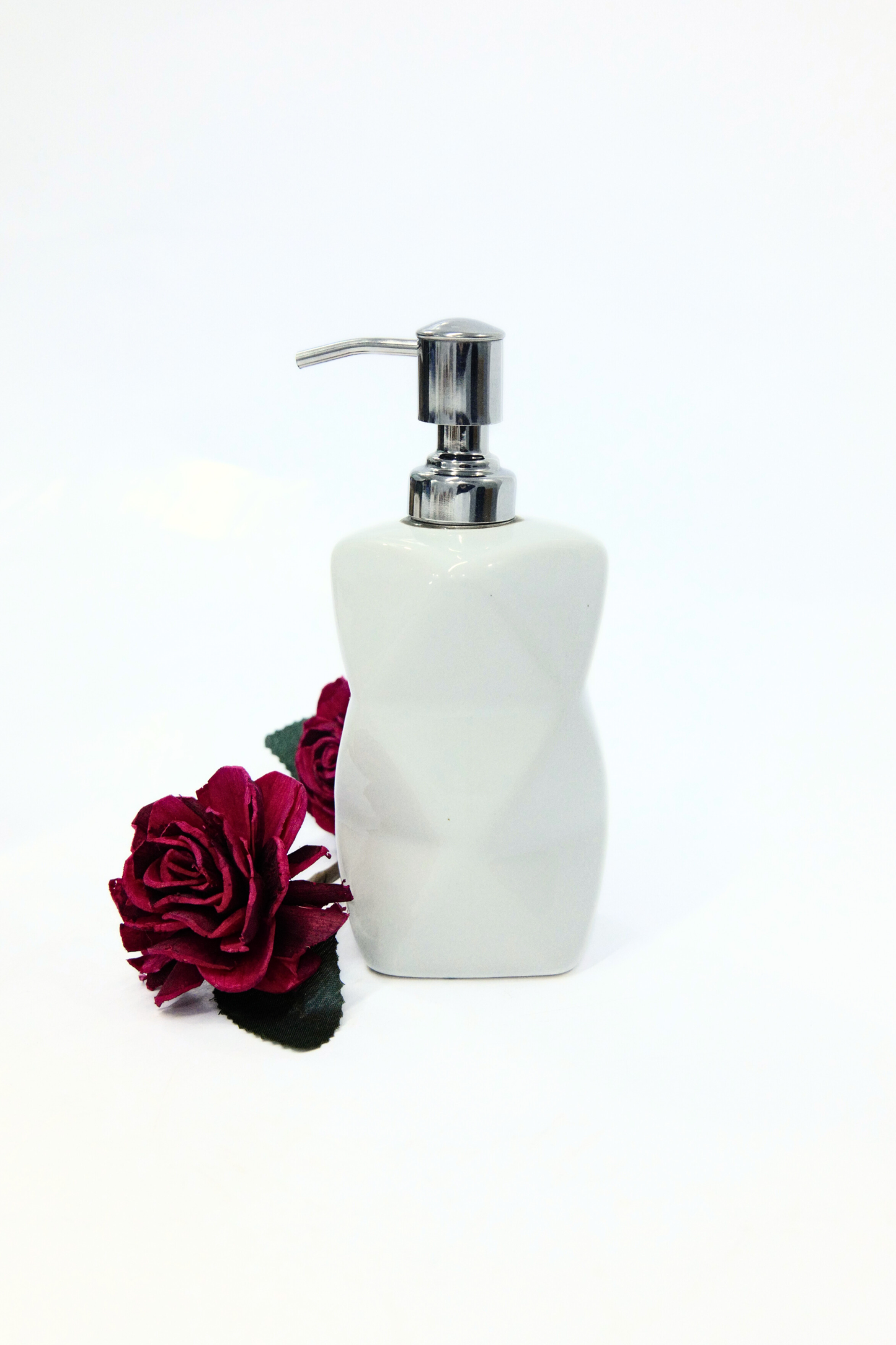 Trendy White Ceramic Bath Set of 3