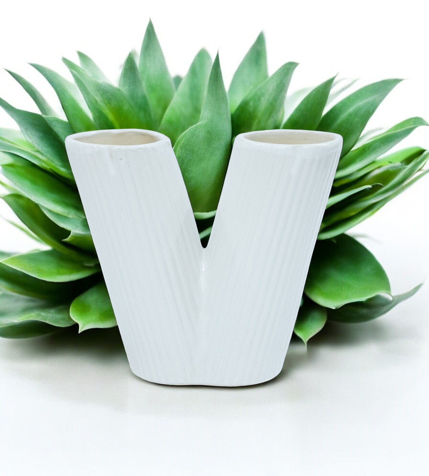 White Ceramic Love Modern Vase - Set of 4