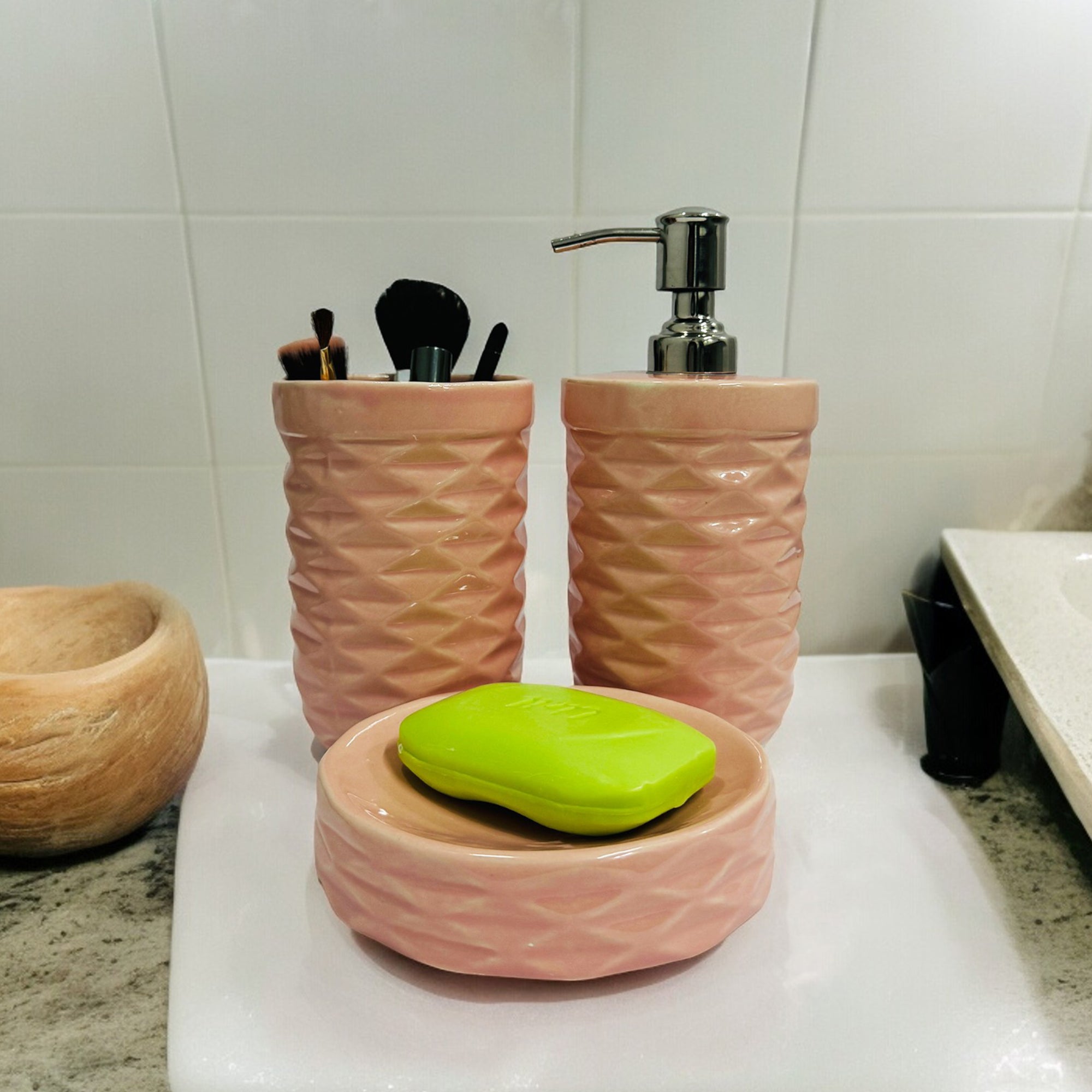 Stylish Pink Ceramic Bath Set of 3