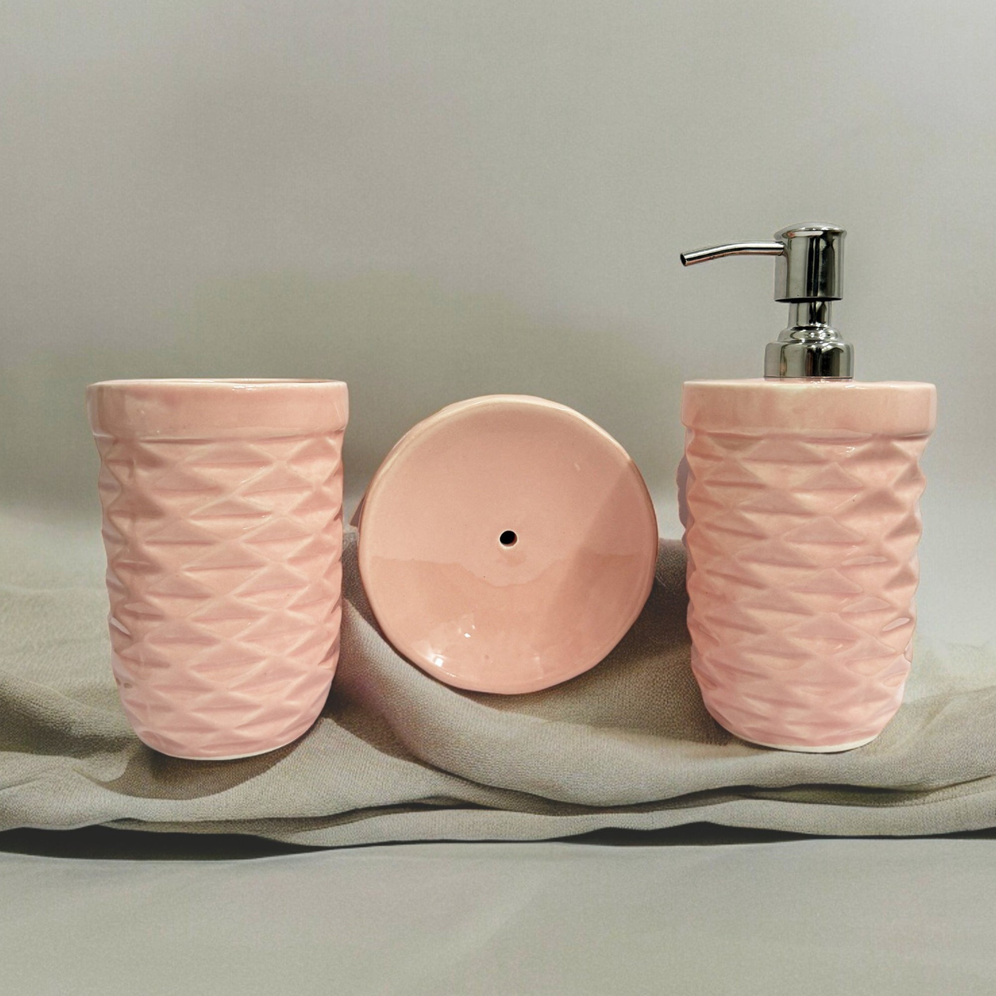 Stylish Pink Ceramic Bath Set of 3