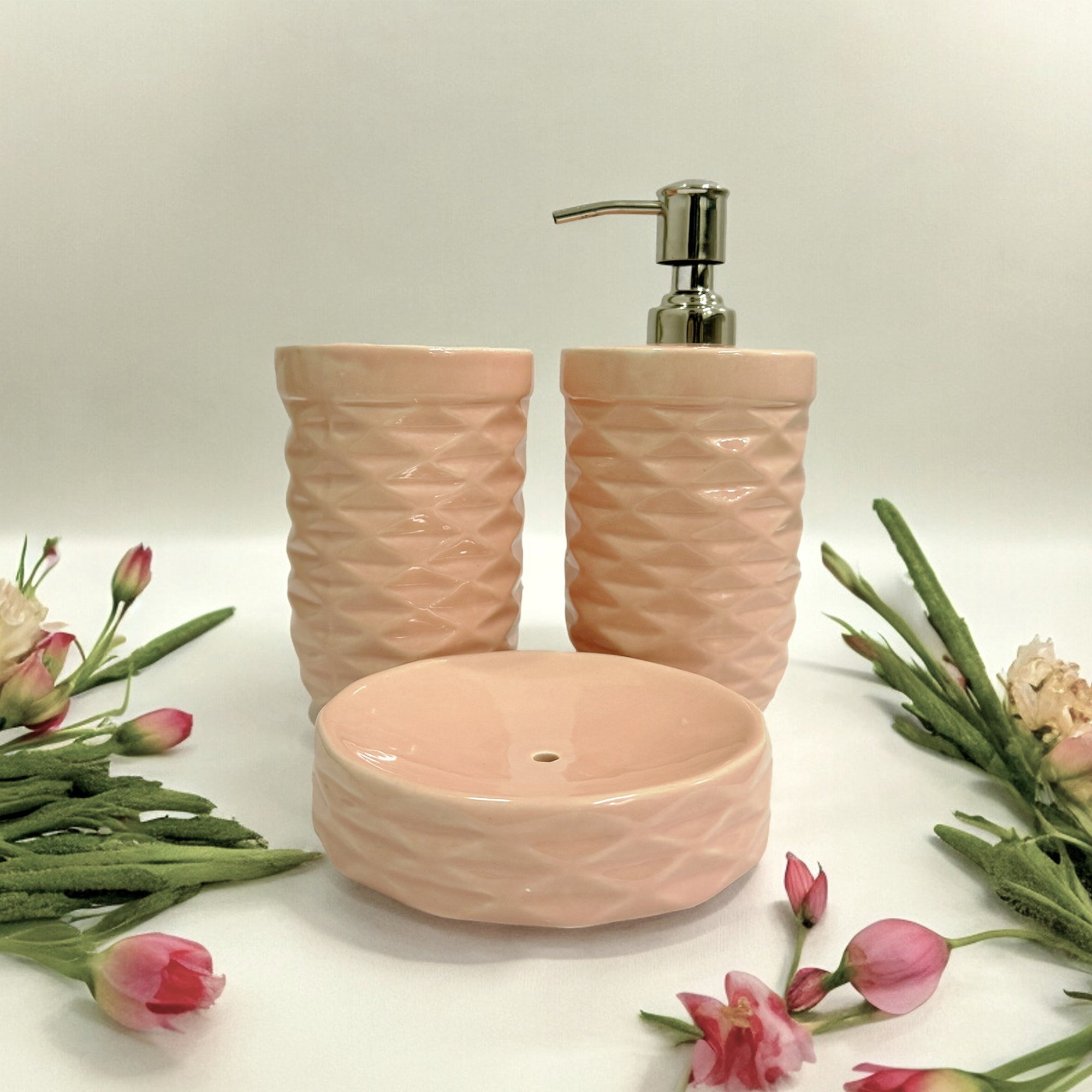 Stylish Pink Ceramic Bath Set of 3
