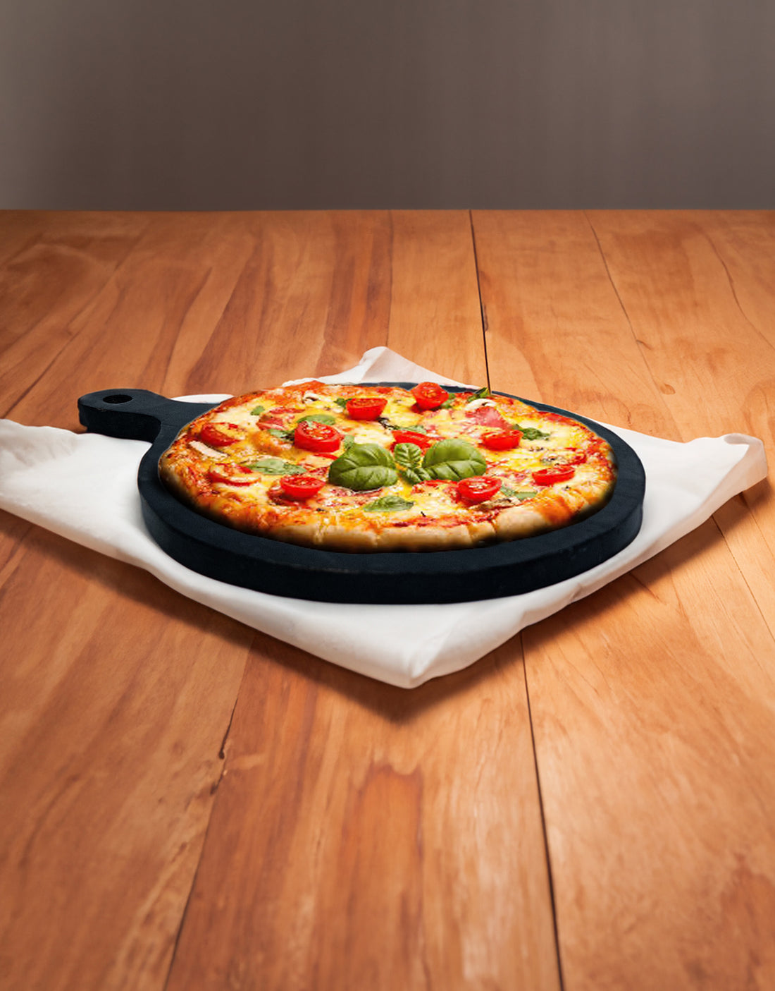 Elegant Black Wooden Pizza Tray