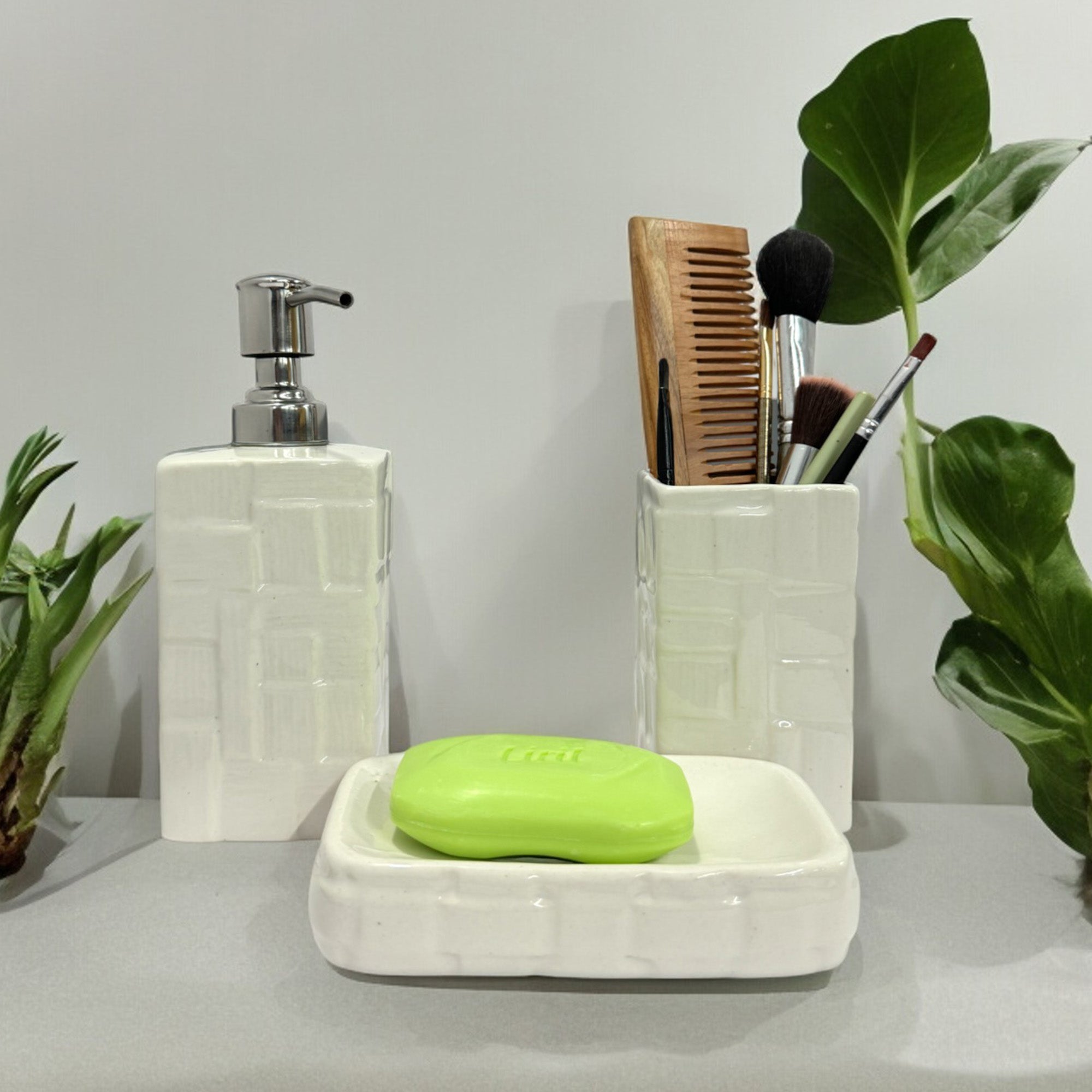 Modern White Ceramic Bath Set - Set of 3