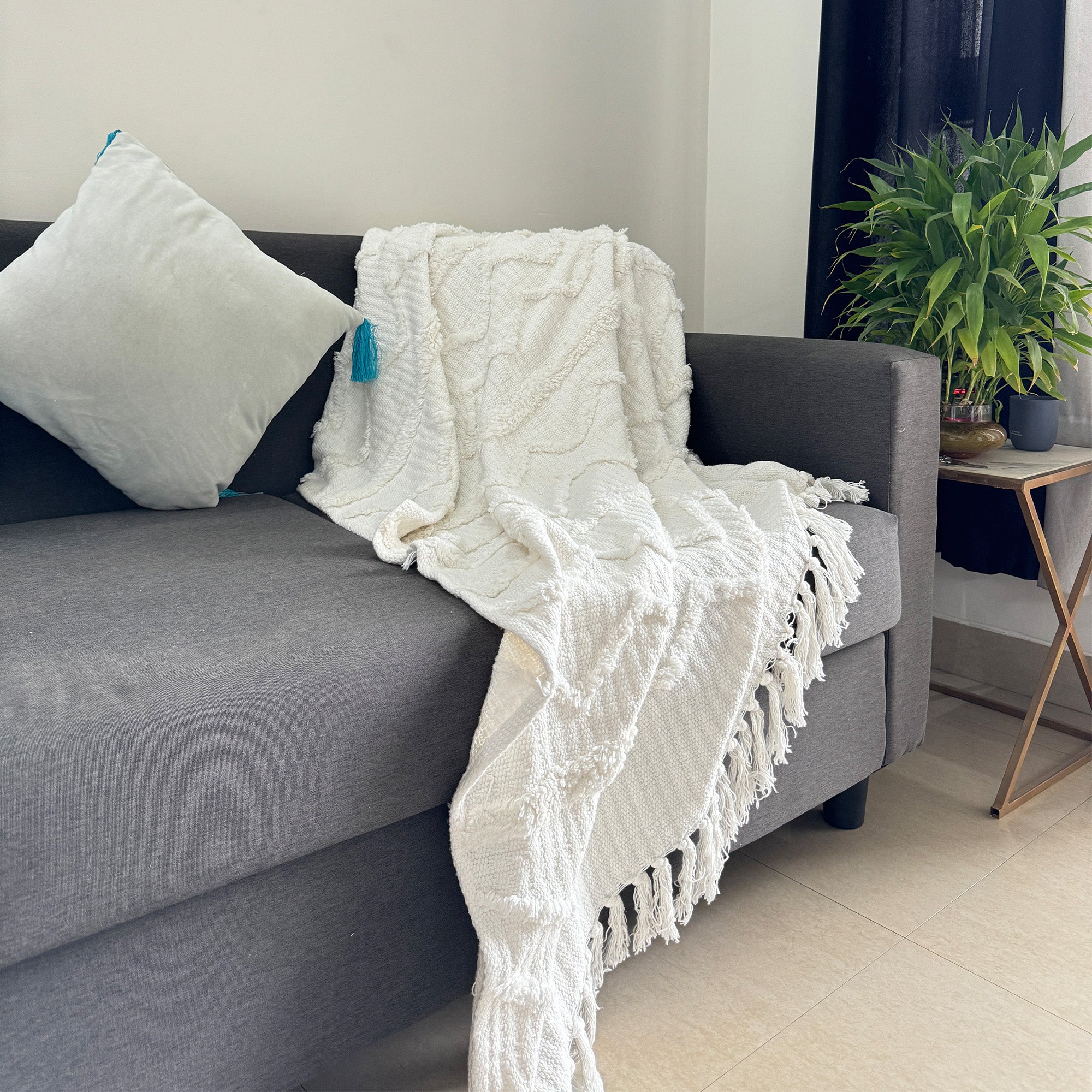 White Cotton Tufted Soft & Cozy Throw