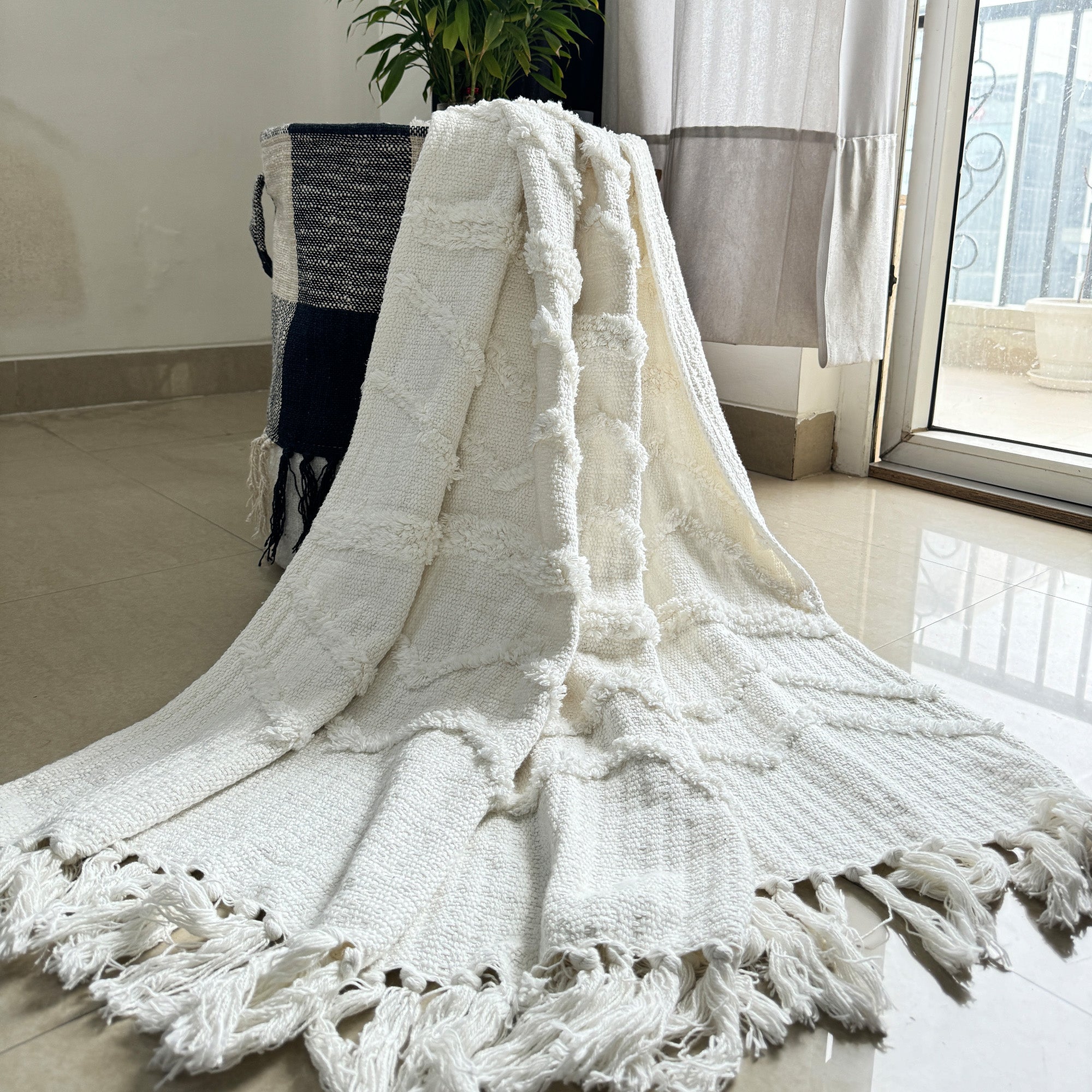 White Cotton Tufted Soft & Cozy Throw