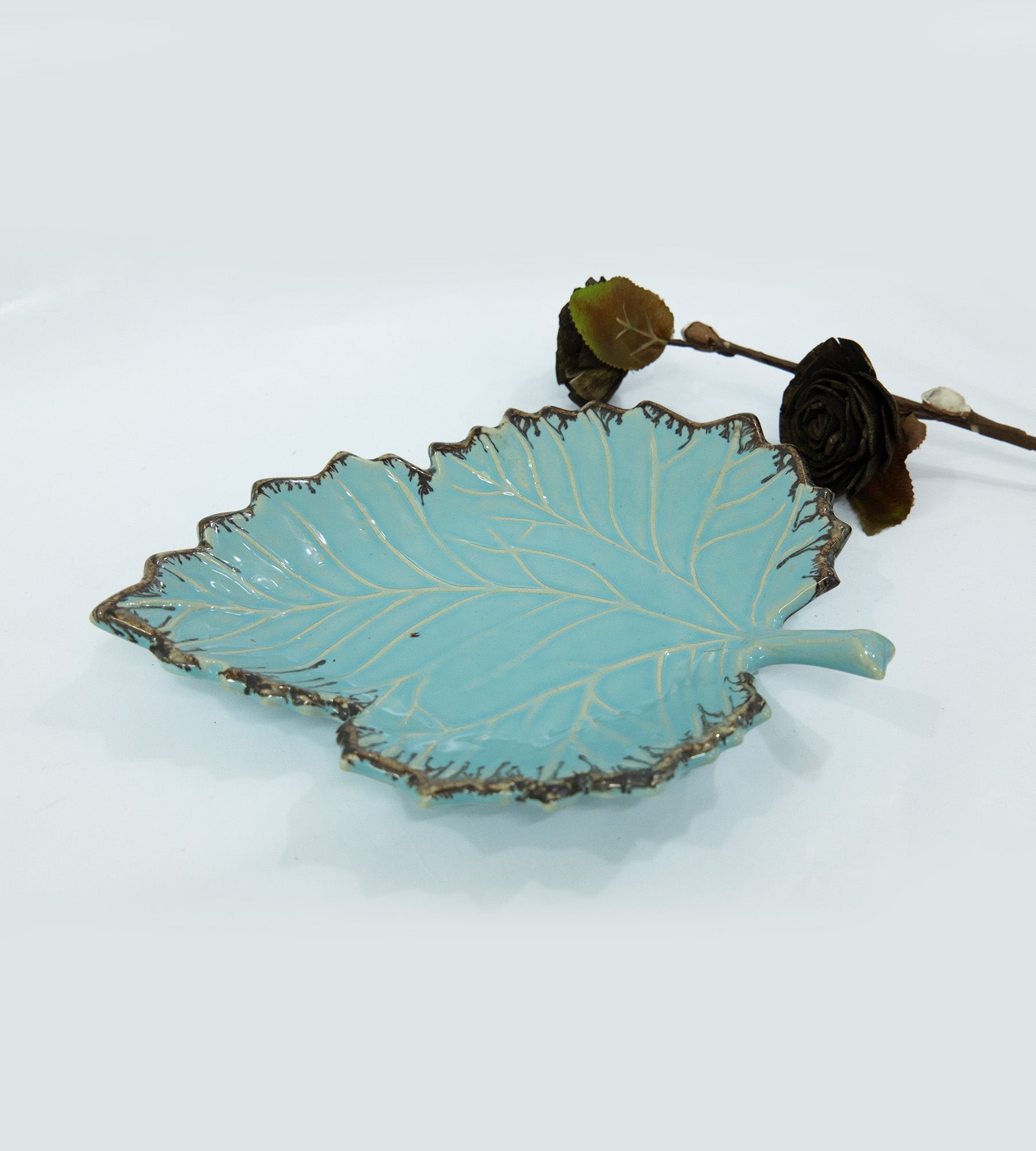 Ceramic Blue Leaf Shape Multipurpose Tray