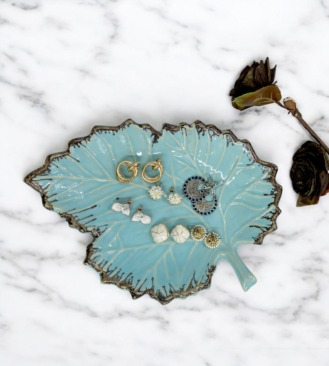 Ceramic Blue Leaf Shape Multipurpose Tray