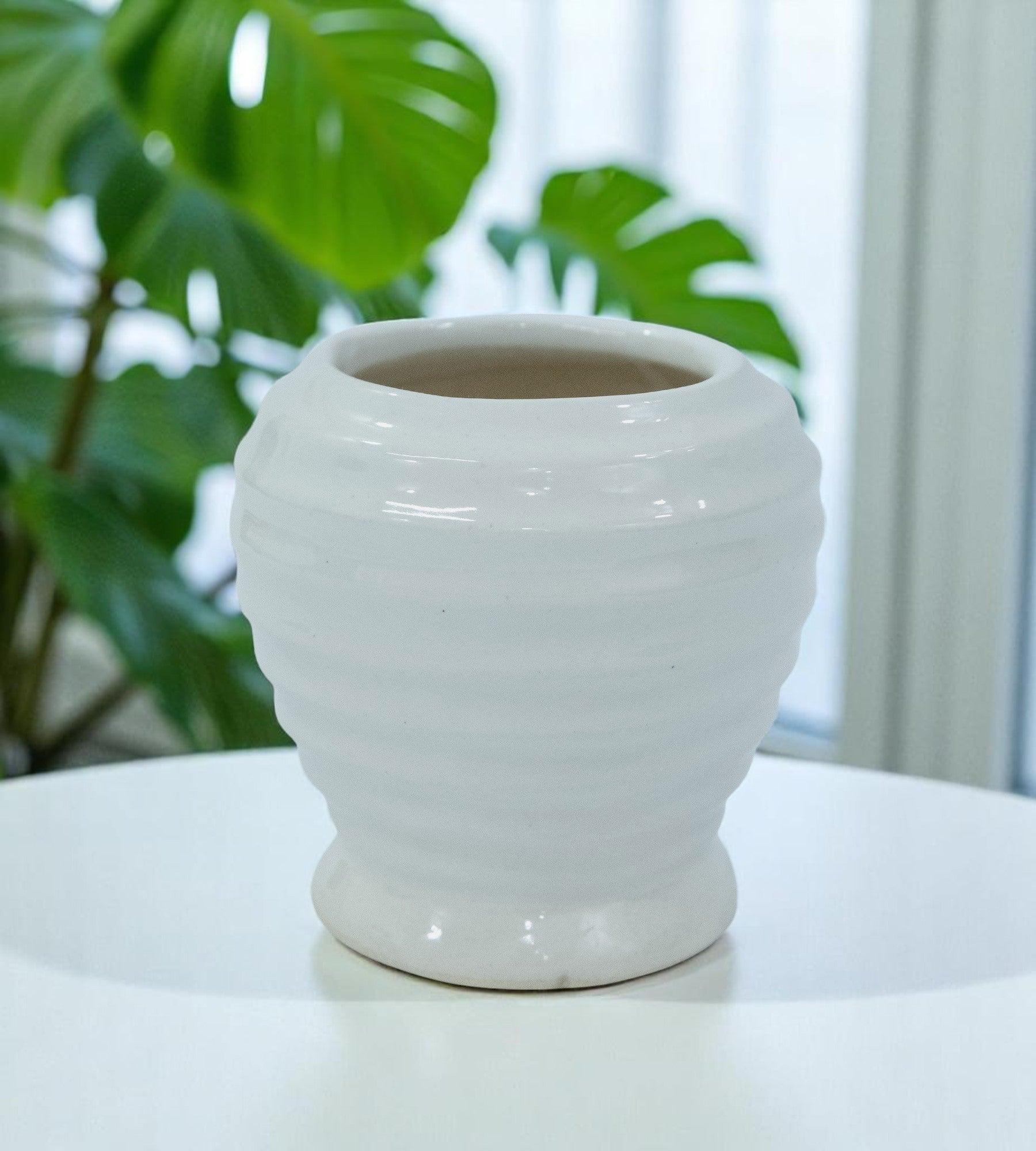 White Ceramic Small terracotta plant pot