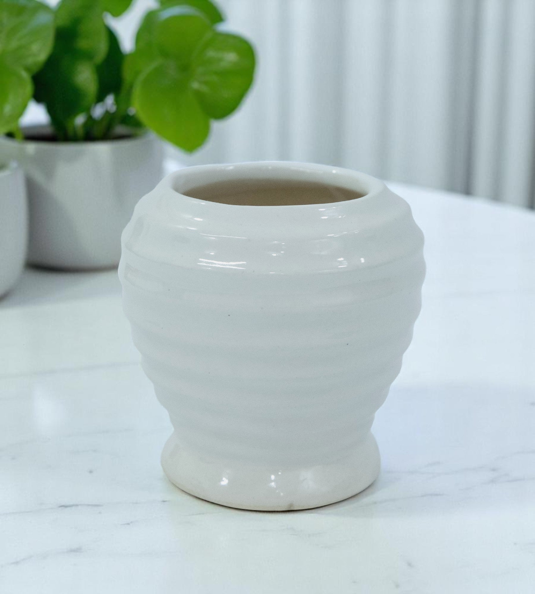 White Ceramic Small terracotta plant pot