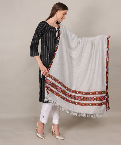 Kullu Handloom Pure Woollen Light Grey Shawl