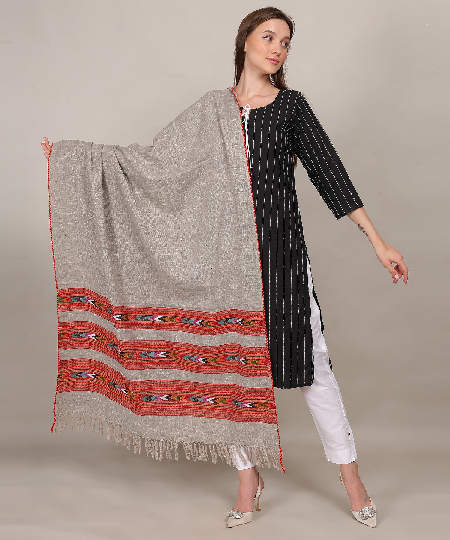 Pure Woollen Hand Woven Design with Beautiful Triple Border Kullu Angora Grey Shawl