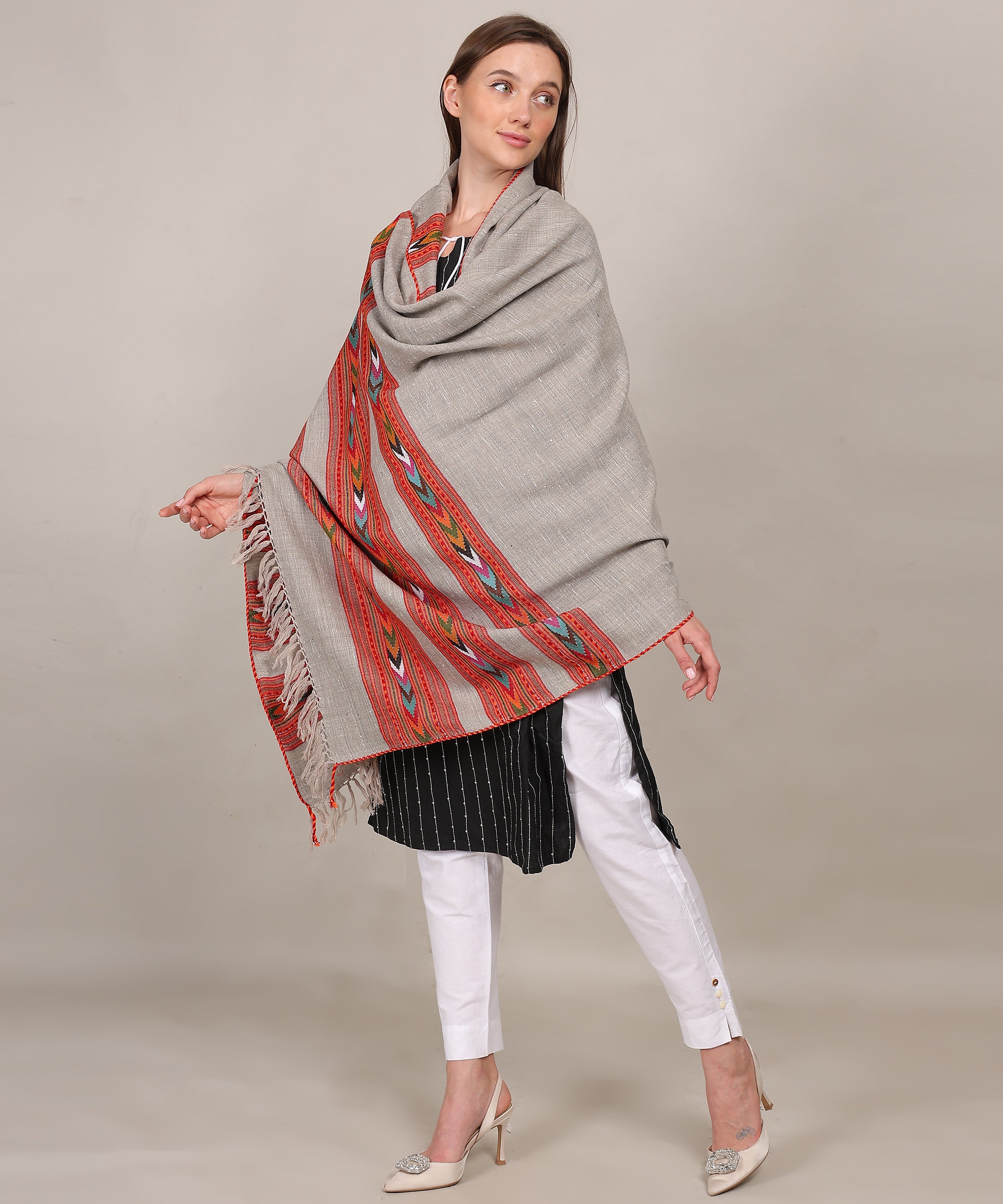 Pure Woollen Hand Woven Design with Beautiful Triple Border Kullu Angora Grey Shawl