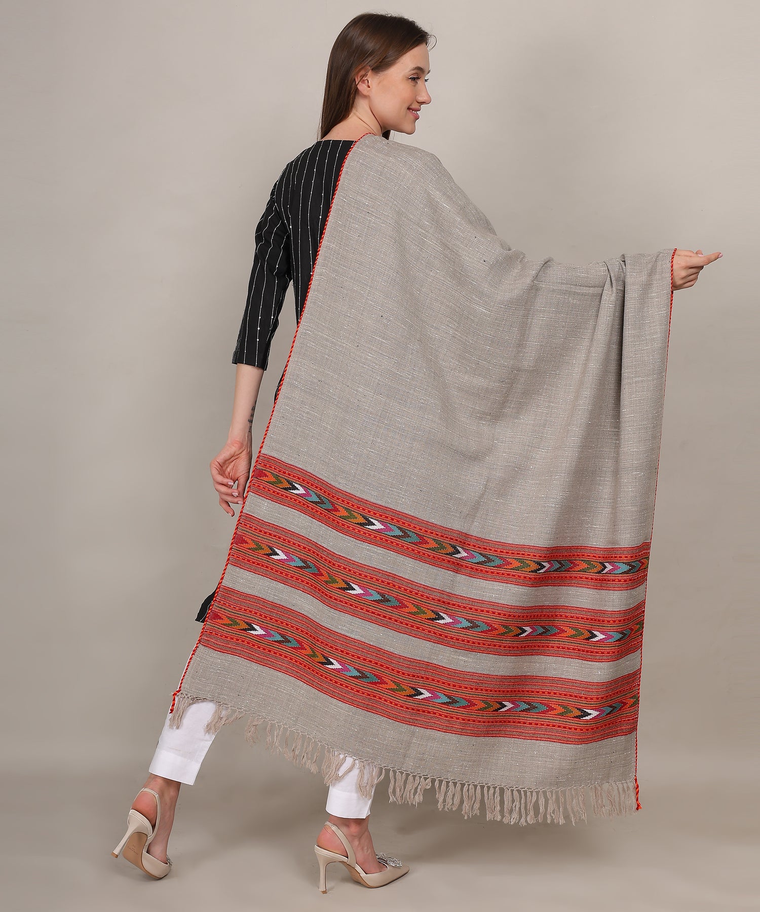 Pure Woollen Hand Woven Design with Beautiful Triple Border Kullu Angora Grey Shawl