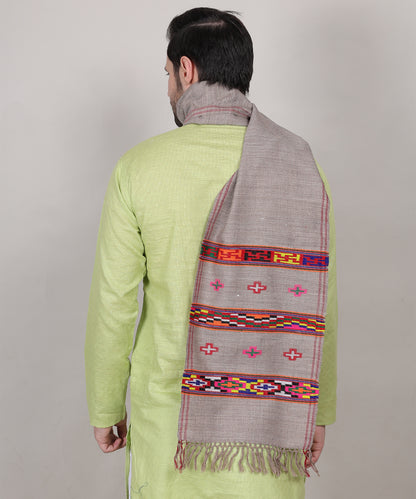 Kullu Woollen Grey Muffler – Handwoven Pure Wool with Traditional 3 Patti Embroidery