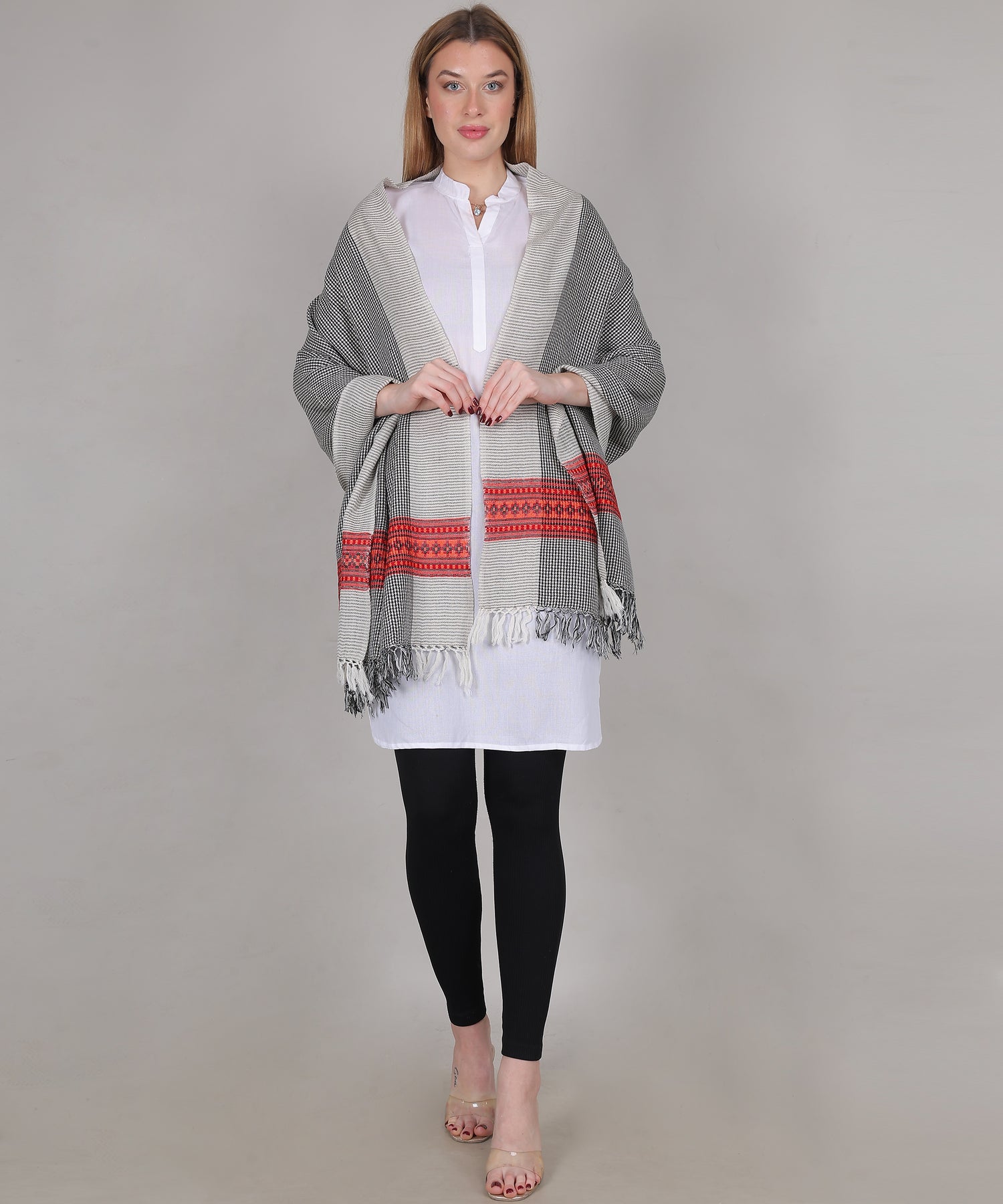 Handcrafted Kullu Pure Woollen Black Stole – A Traditional Touch of Himachali Craft
