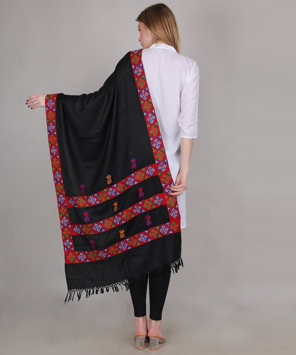Traditional Kullu Handloom Embroidered 3 patti Woollen Black Stole – Premium Soft with Kullu Weaving Design