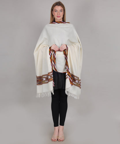 Women’s Traditional Kullu Design Off-White Katu Chesam– Pure Woollen Handloom Shawl