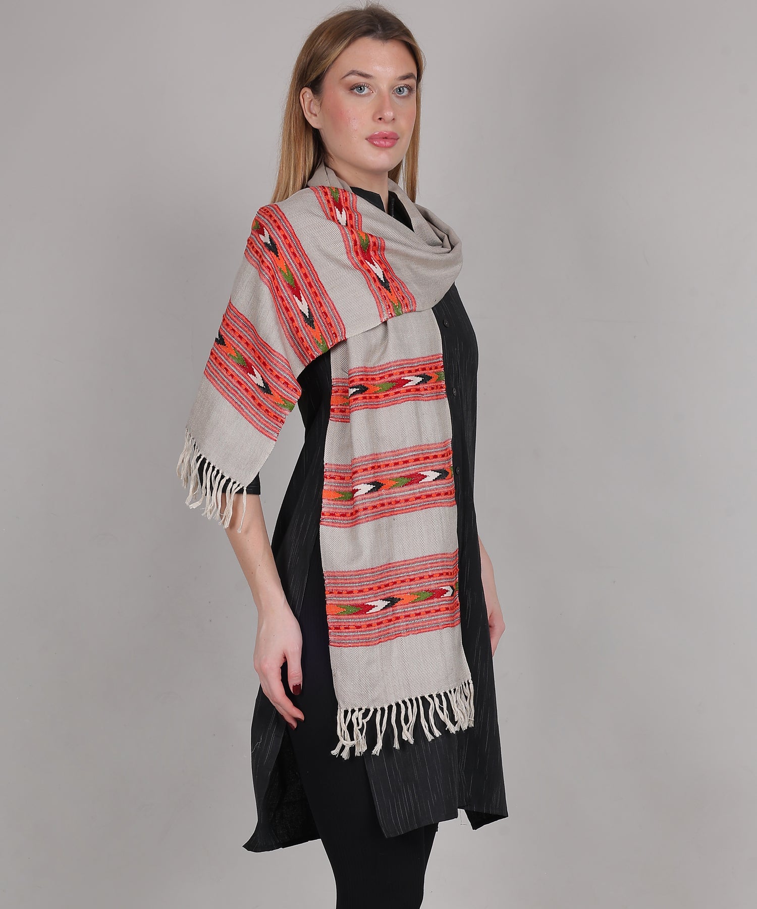 Handwoven Kullu Pure Woollen Light Grey Muffler