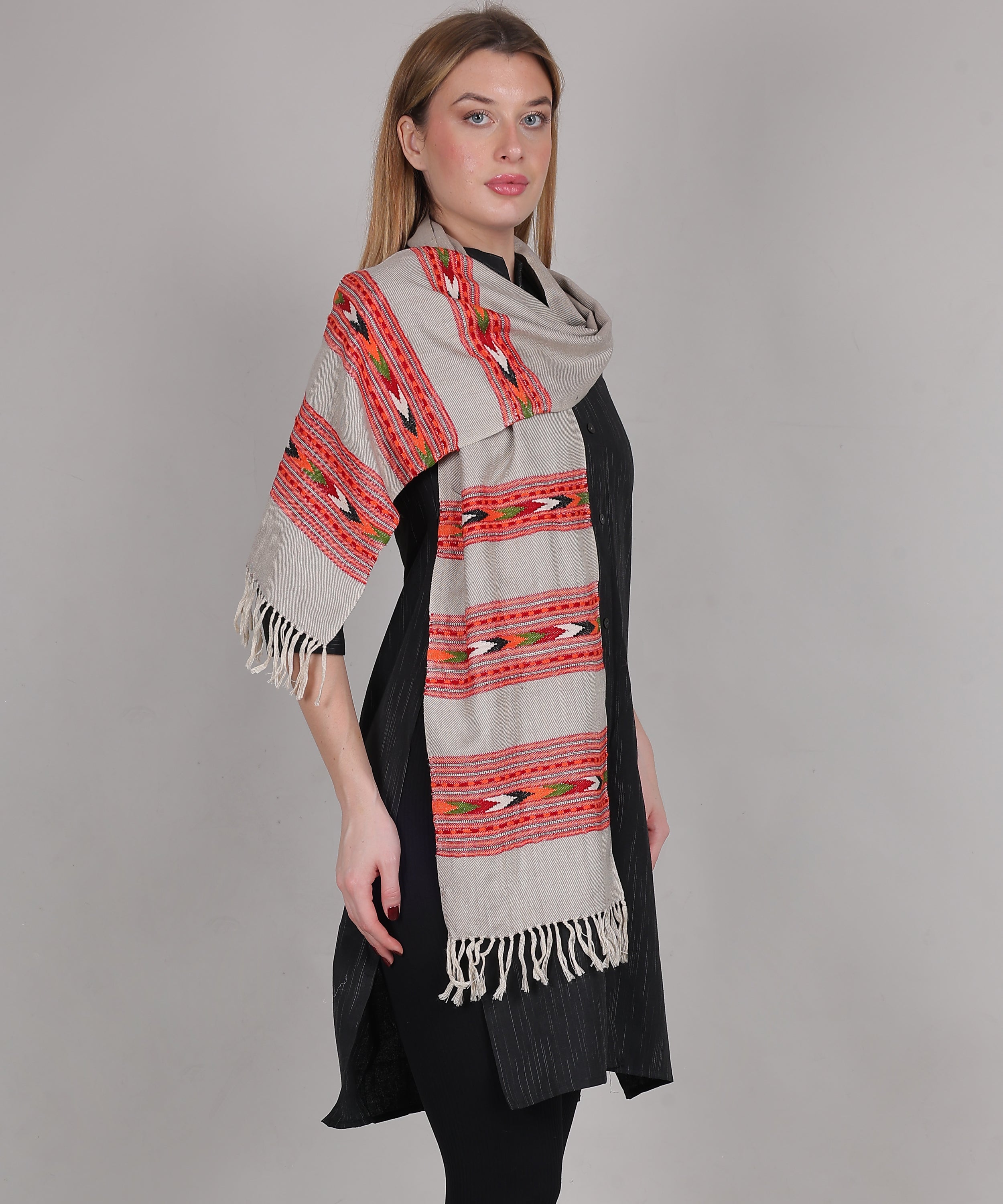 Handwoven Kullu Pure Woollen Light Grey Muffler