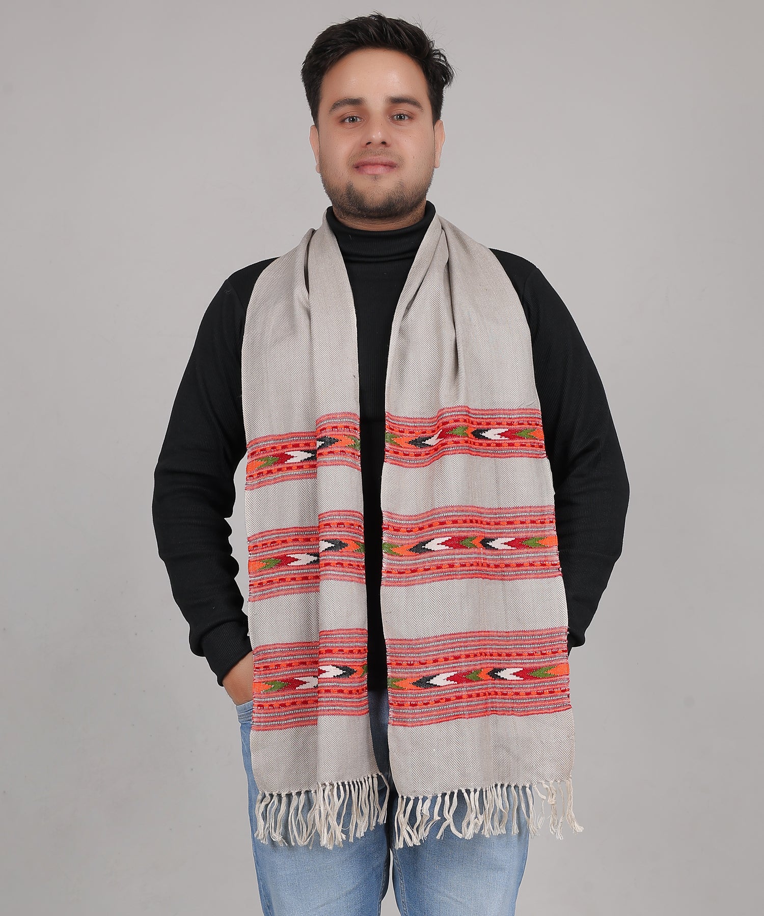Handwoven Kullu Pure Woollen Light Grey Muffler