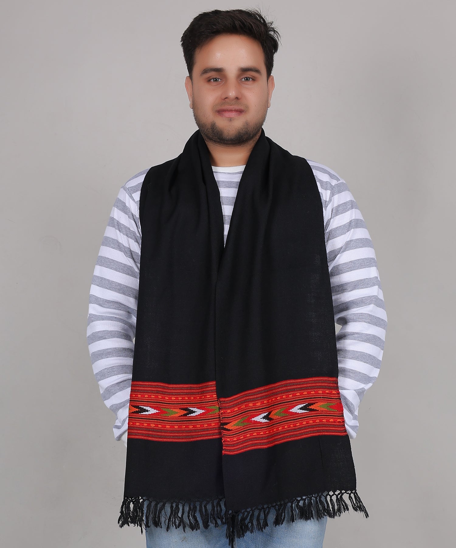 Premium Kullu Handwoven Woollen – Embroidered Black 1 Patti Design Muffler