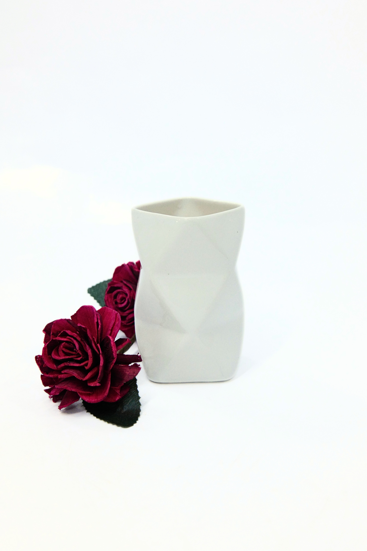 Trendy White Ceramic Bath Set of 3