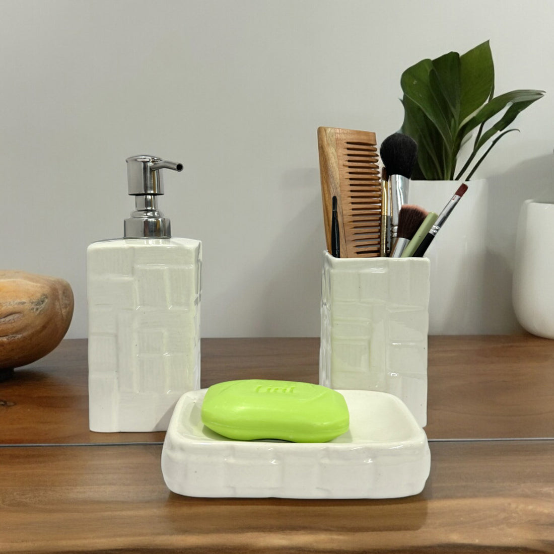 Modern White Ceramic Bath Set - Set of 3