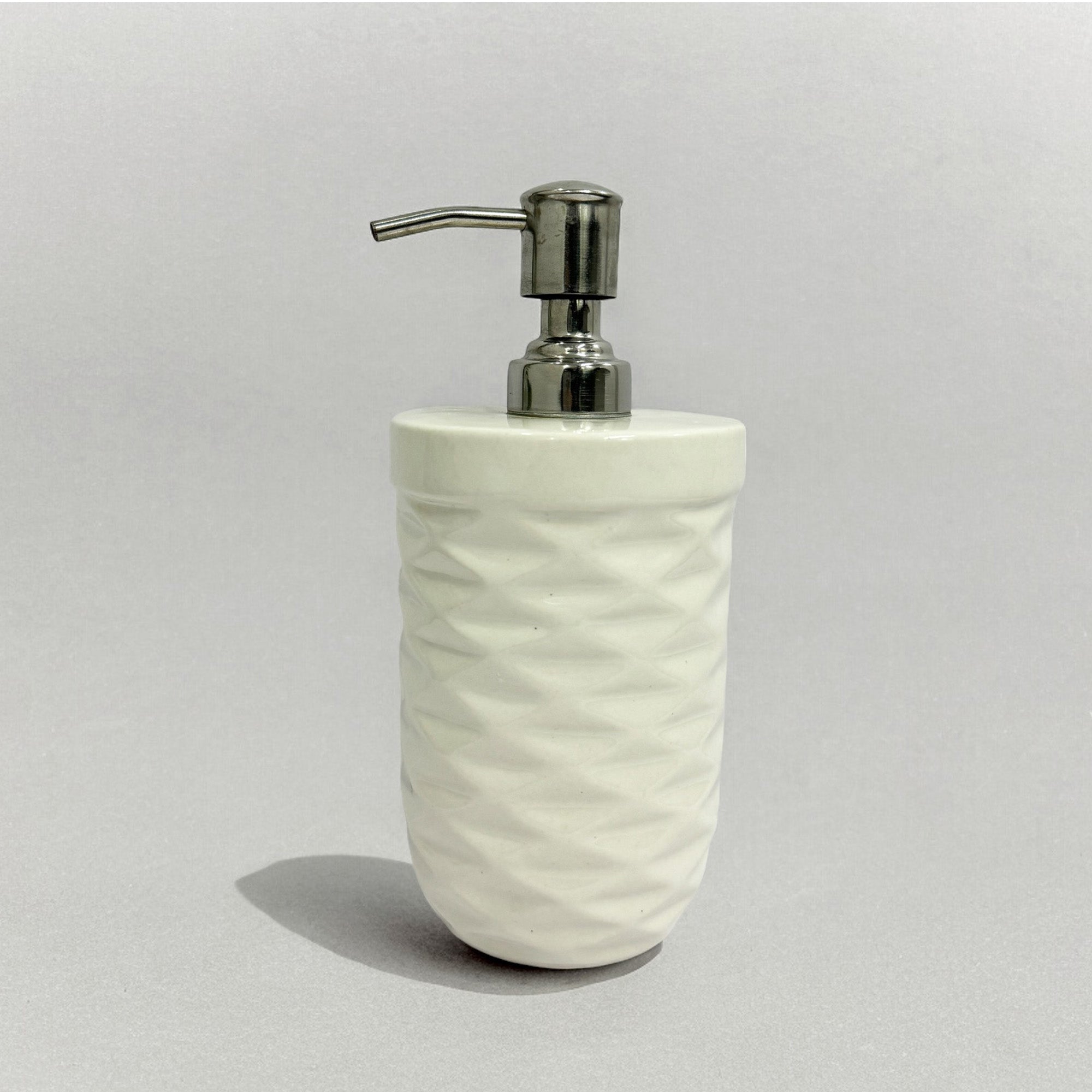 Luxury White Ceramic Soap Dispenser with Durable Pump