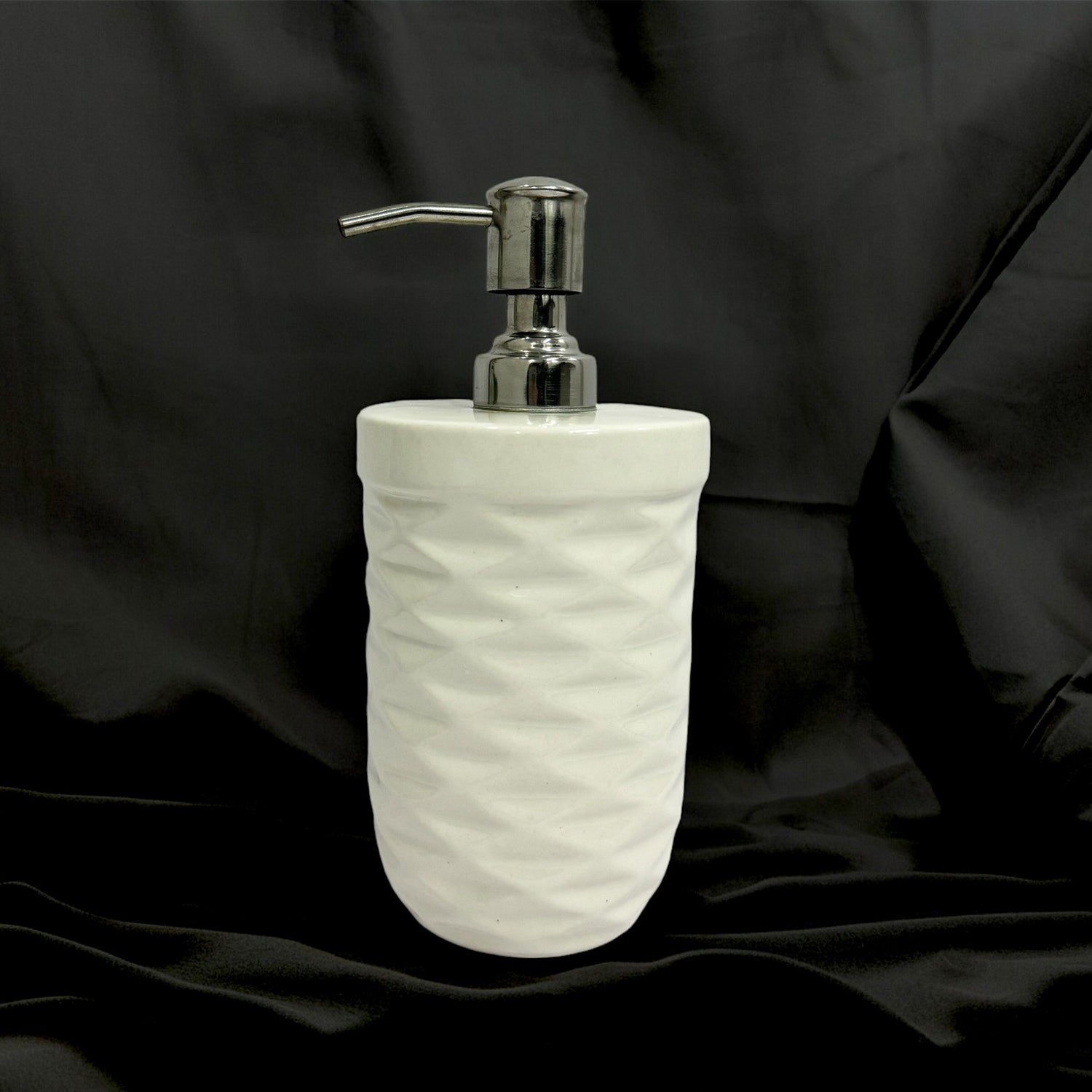 Luxury White Ceramic Soap Dispenser with Durable Pump