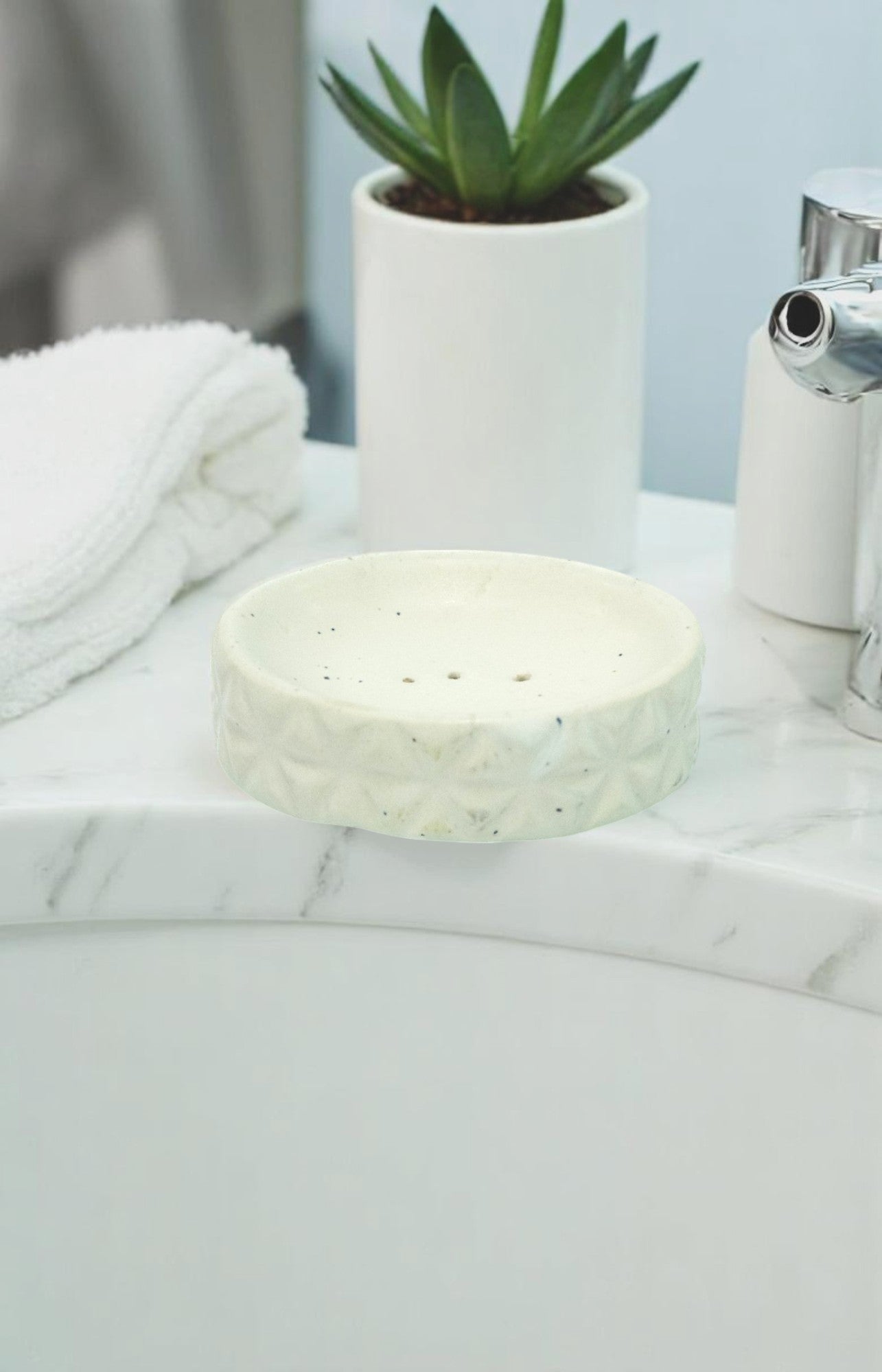 Chic Modern Cearmic White Bath Set of 3