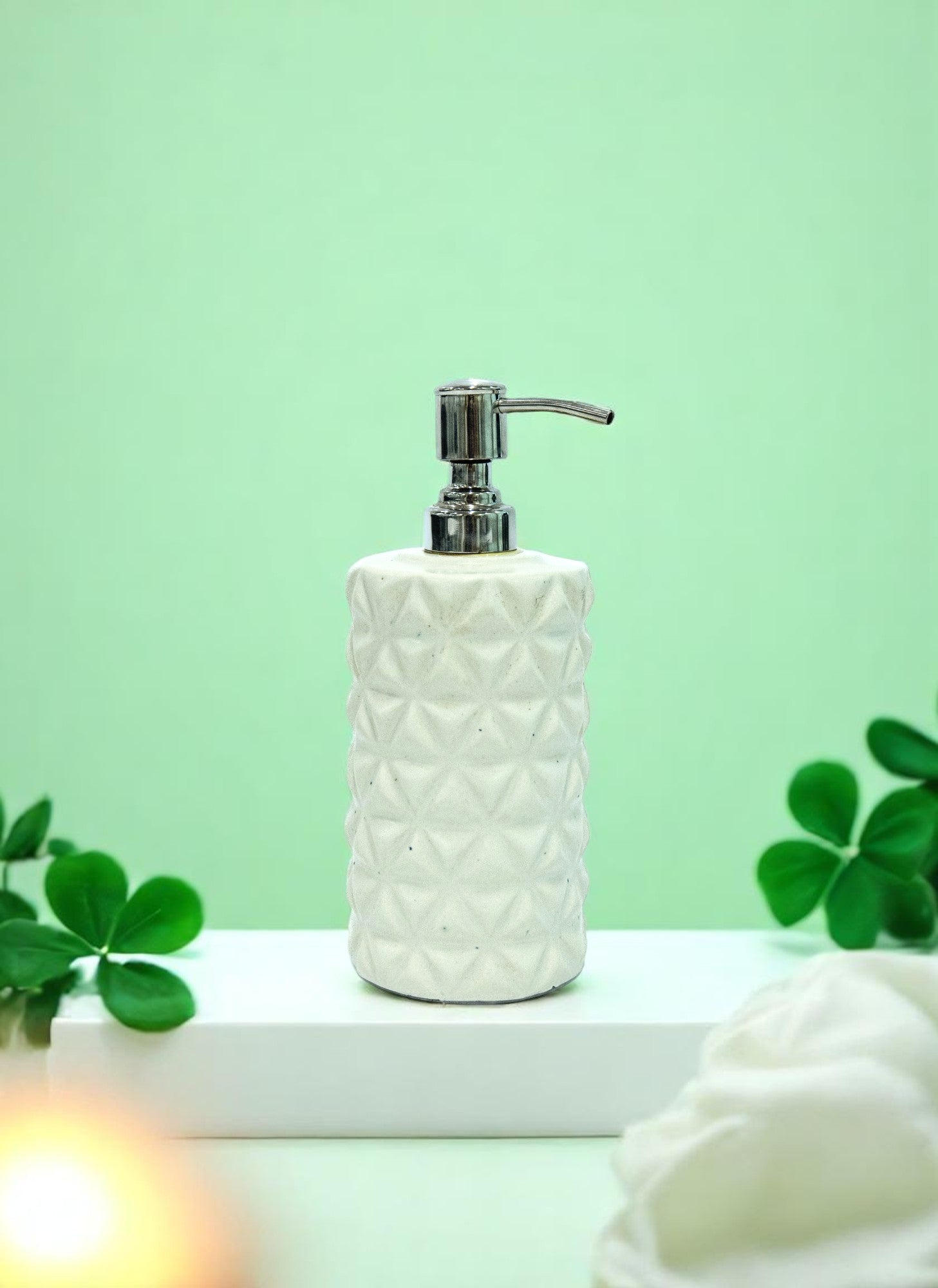 Chic Modern Cearmic White Bath Set of 3